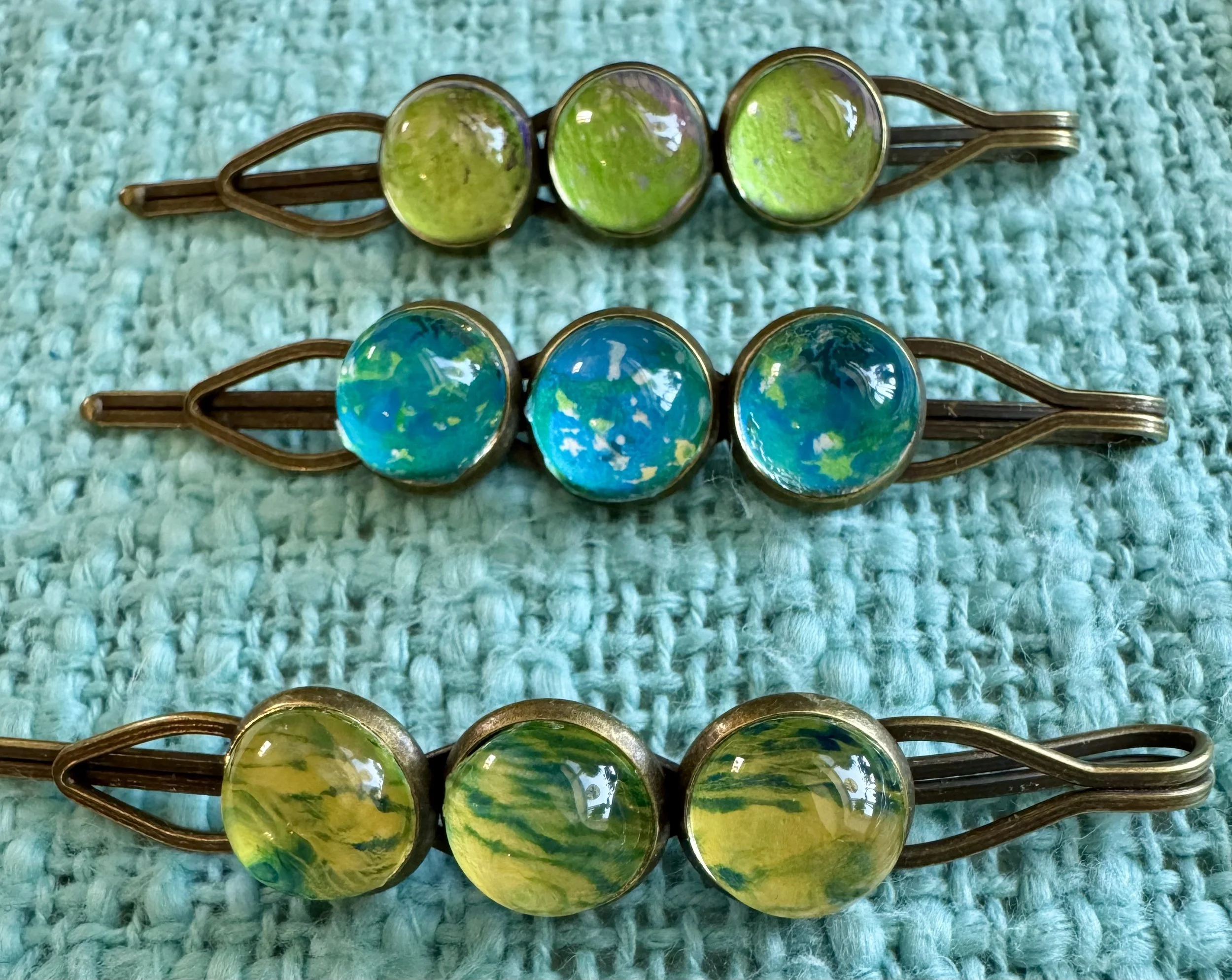 Remember when bobby pins were straight and plain?  Not any more!