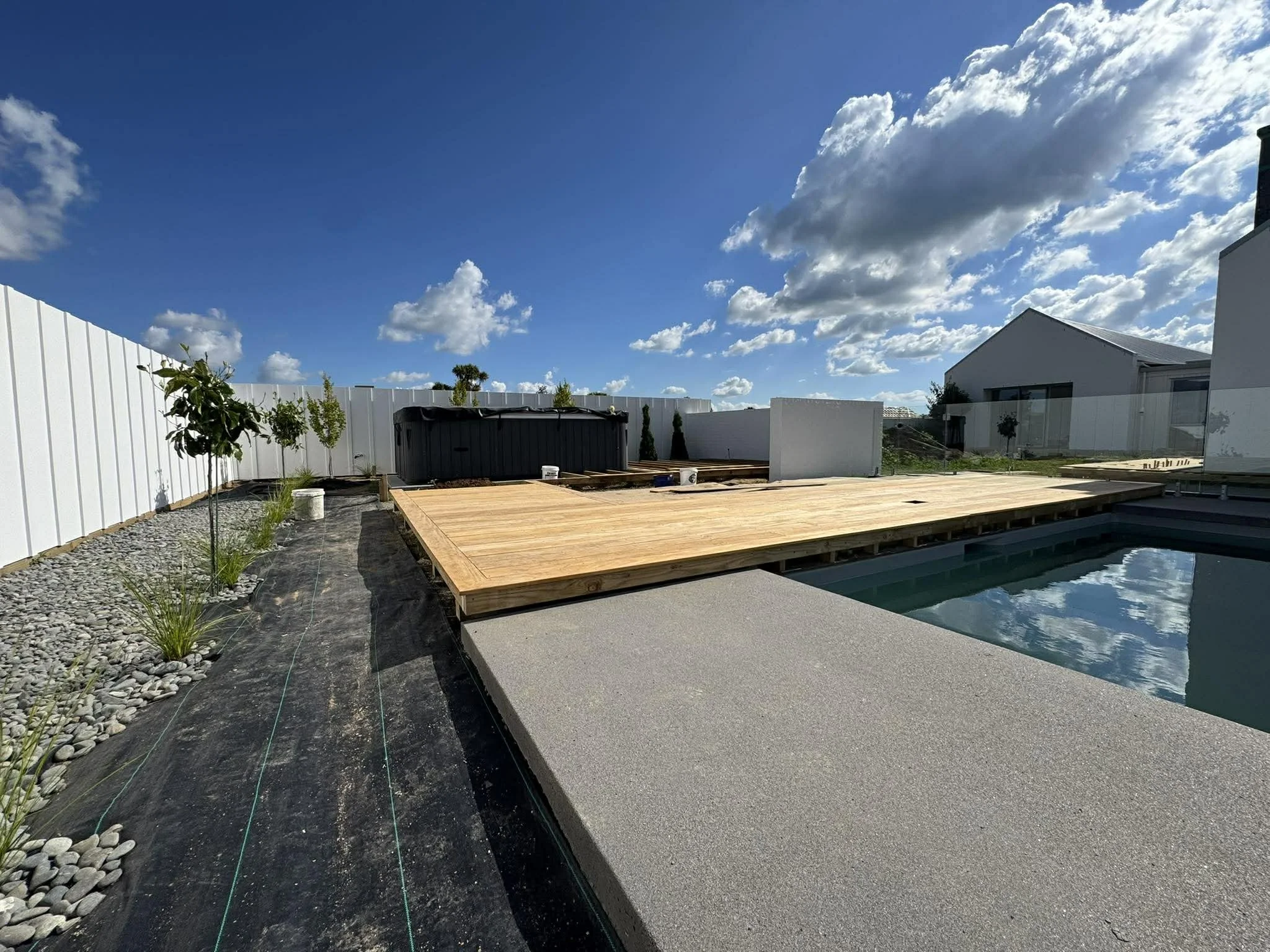 Decks for Pools &amp; Spas: A Practical Guide for NZ Homes