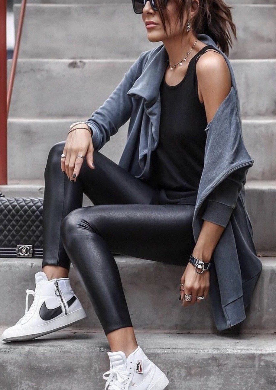 15 Ways You can Wear Your Faux Leather Leggings this Fall