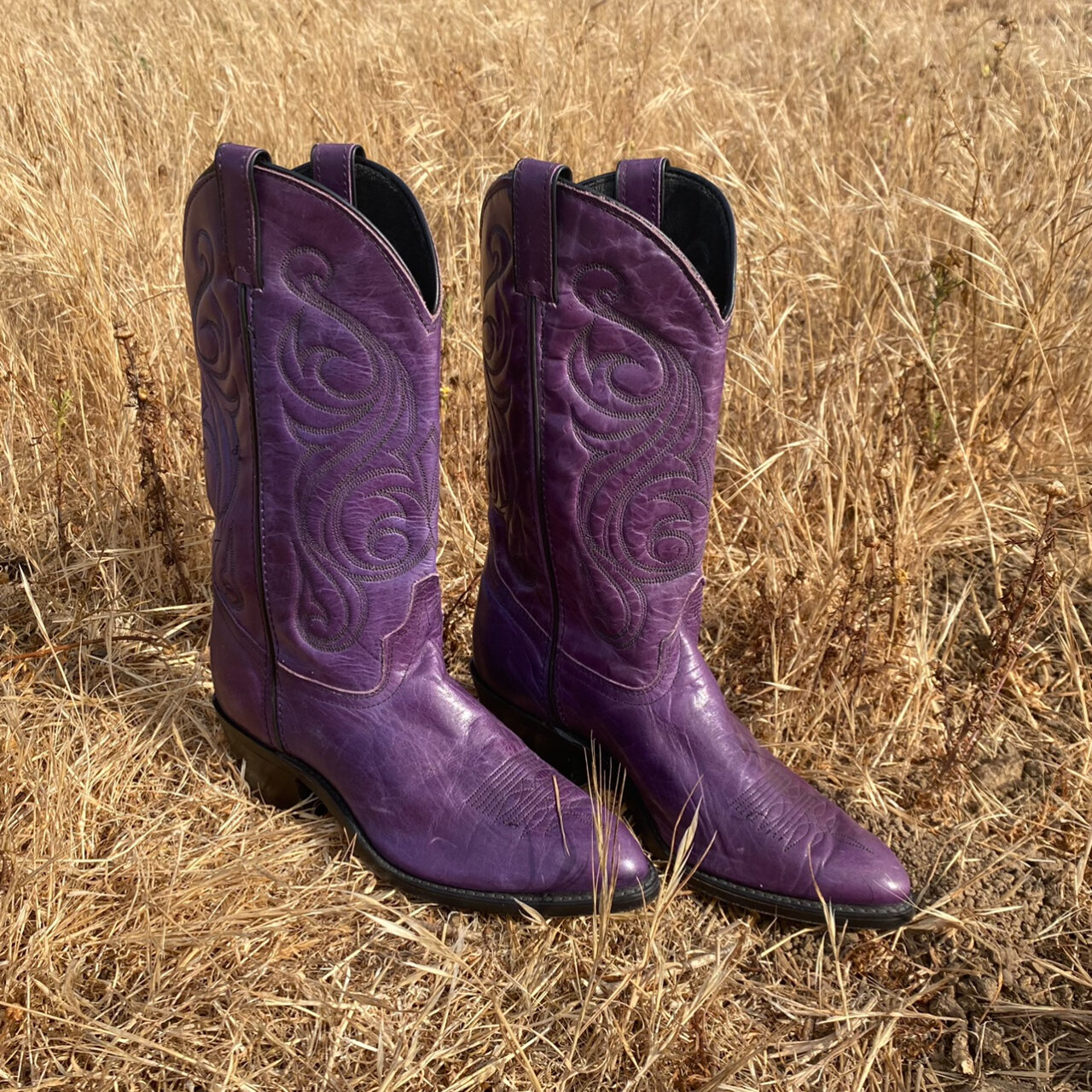 purpleboot1.jpeg