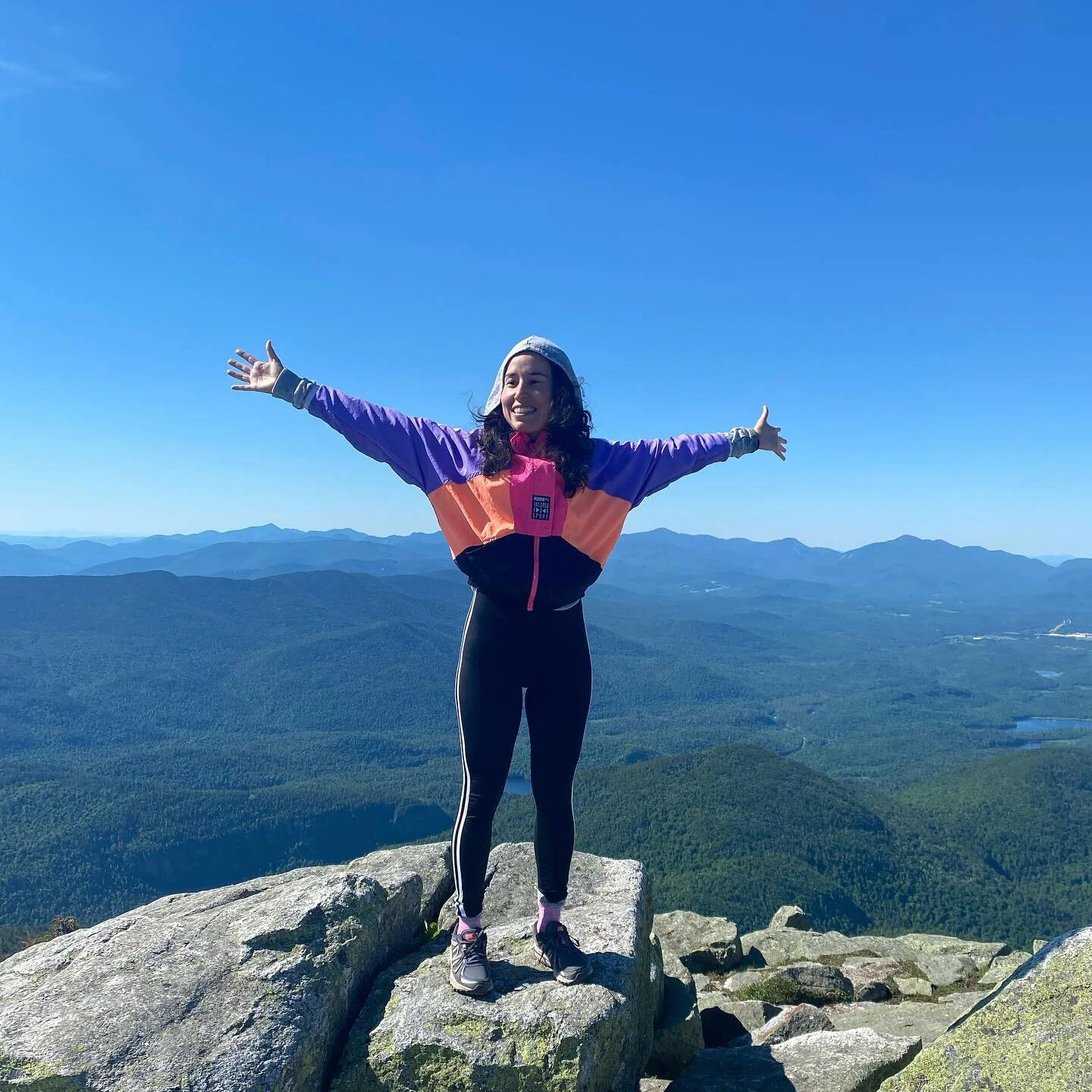 Do you ever take the time to reflect on your past year and all the things you have overcome and accomplished? Do you ever look back and wish you could have done something differently?
&hellip;
✨If there are things you wish you could have done differe