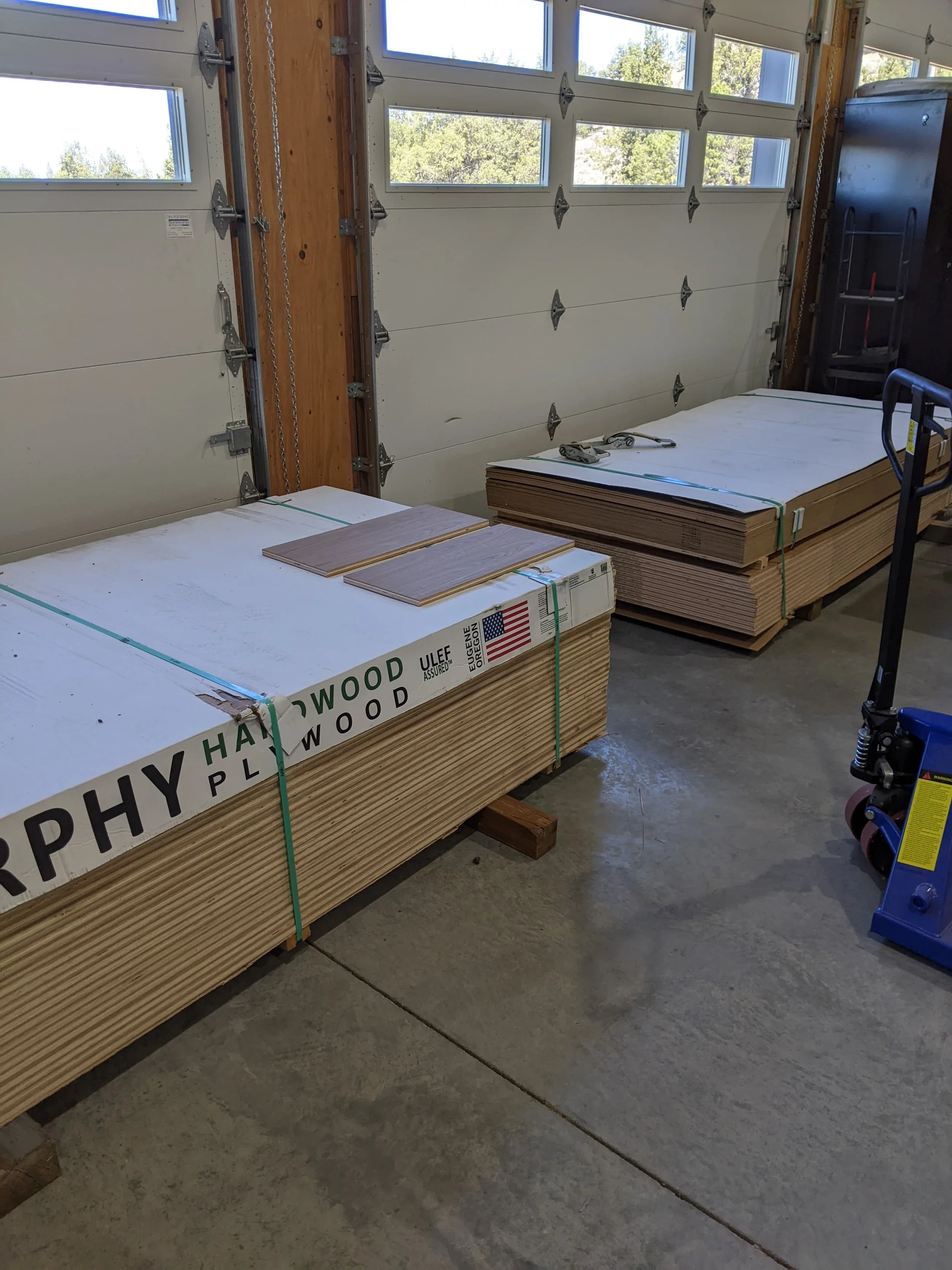 materialforbookcases.jpg