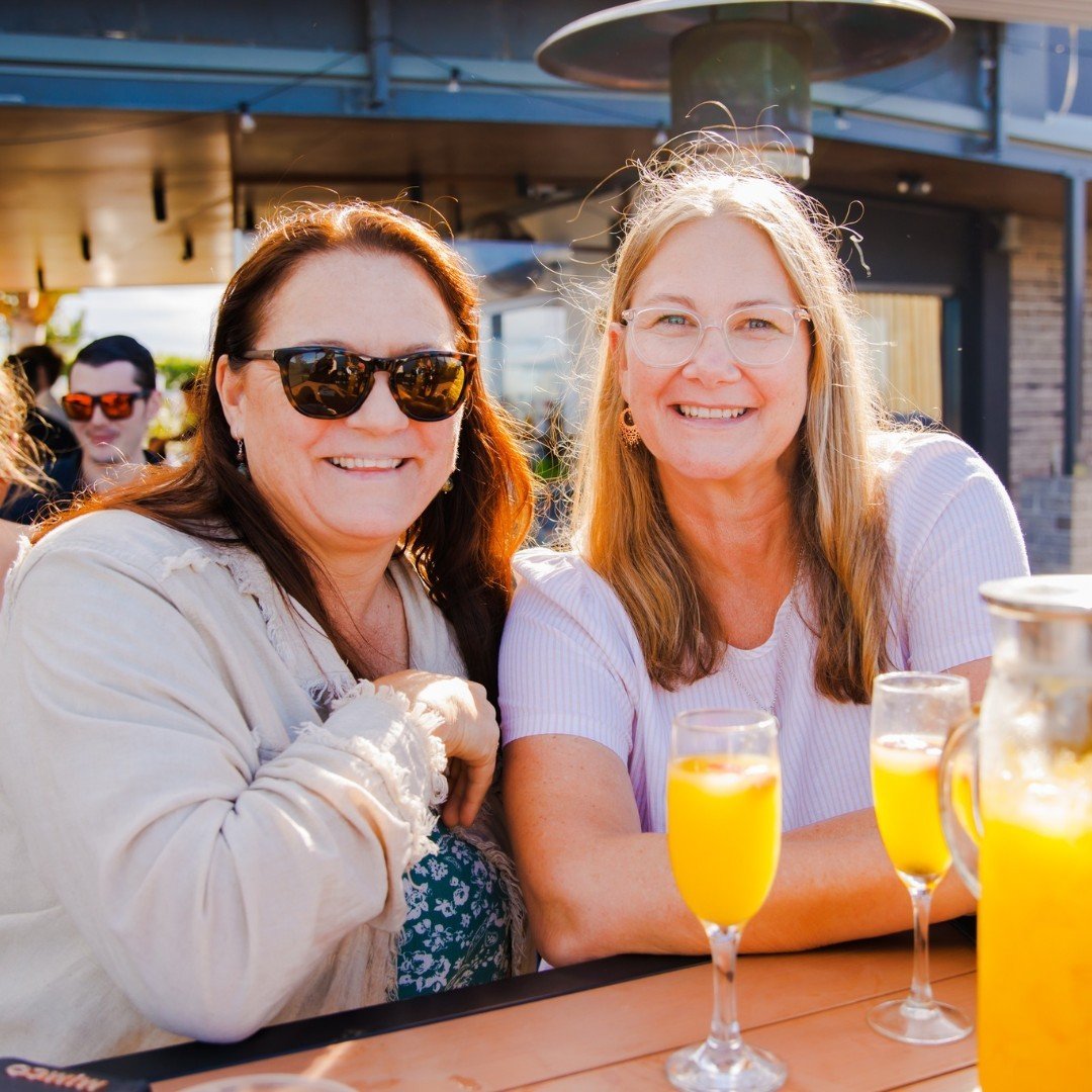 Sip sessions or brain teasers, Sunny's has it all! Join us this week: 
👉 Monday - $19.50 steak night
👉 Tuesday - Trivia (downstairs)
👉 Friday - Live music 5pm! (rooftop)
👉 Sunday - Live music from 2pm (rooftop)

Book a table at our downstairs res