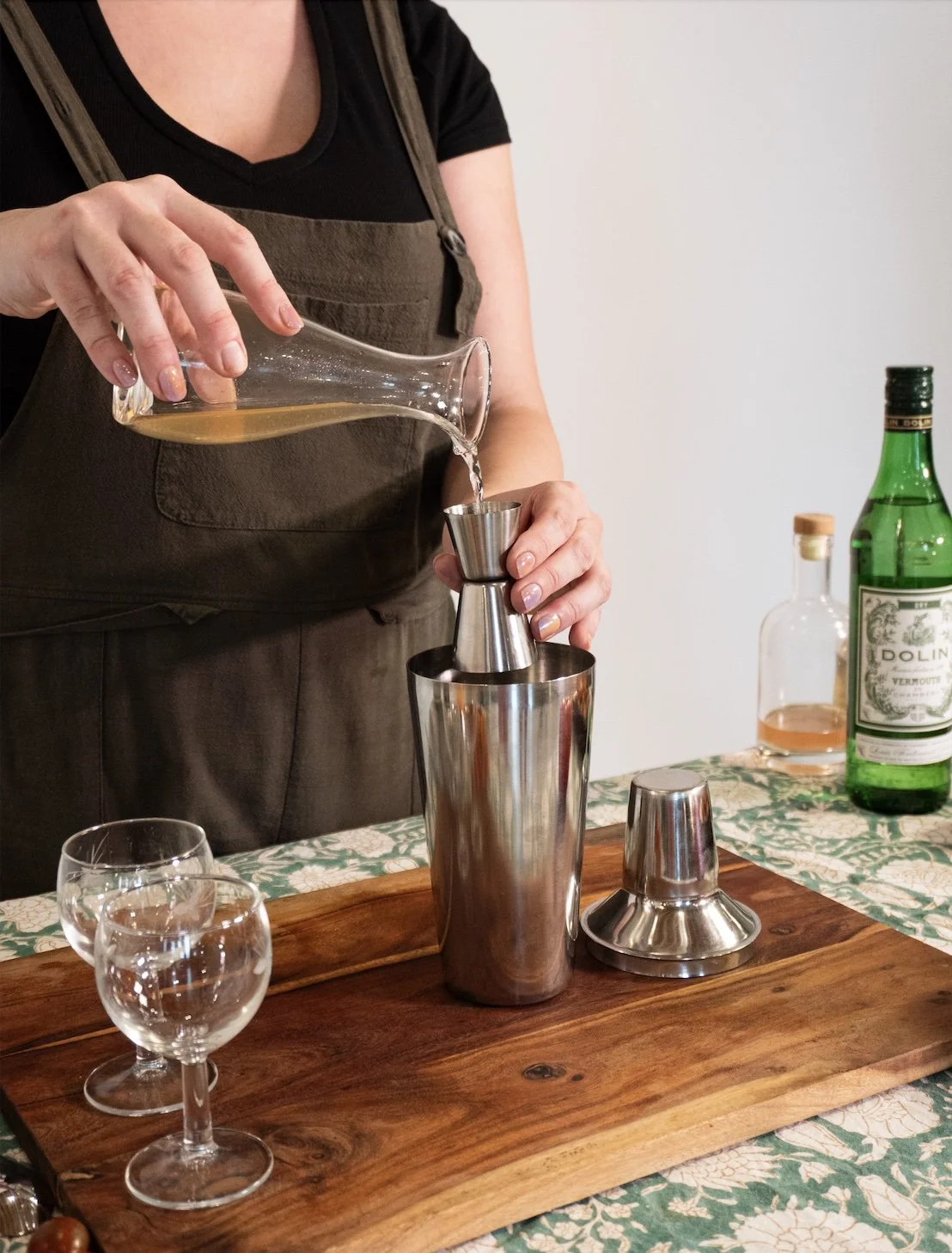 cocktail-pour-2.jpg