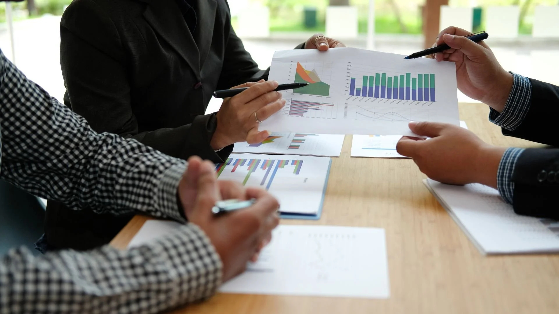 Business Plan for Investors vs Lenders: Key Differences Explained