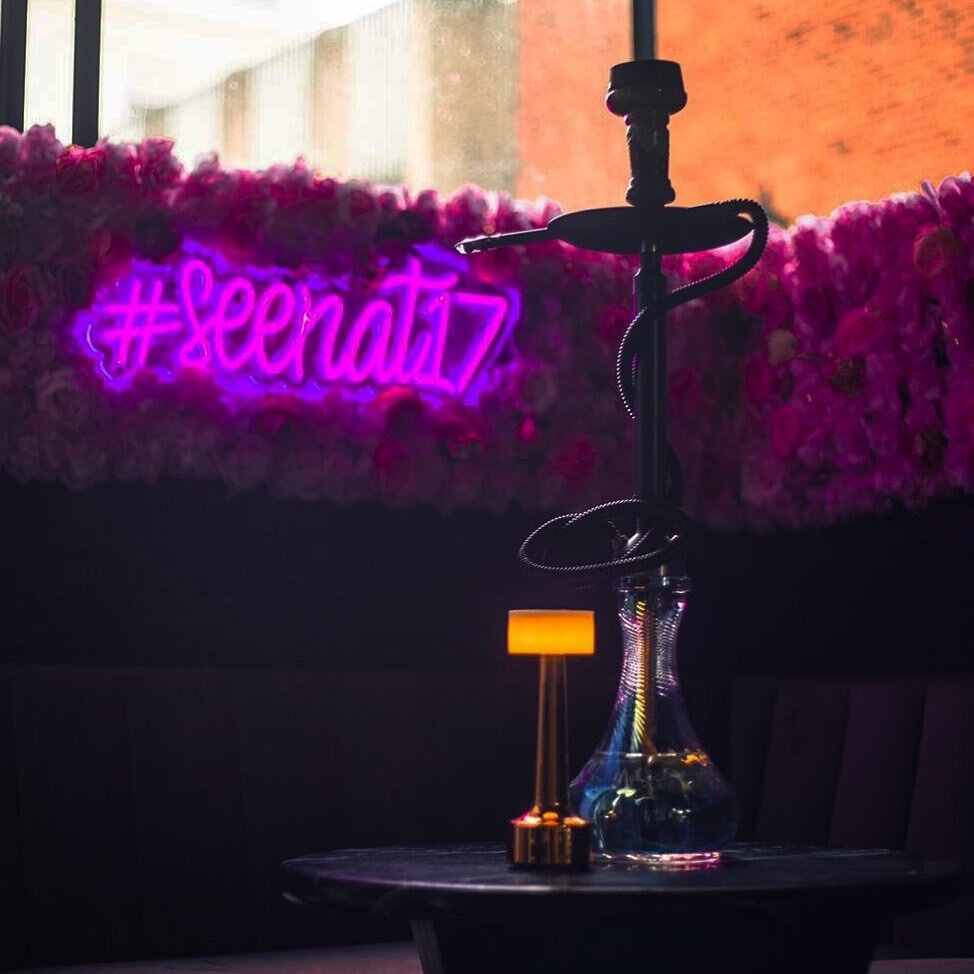 Sunday vibes at 17 🍸💨 by reservation only.. #seenat17 #knightsbridge #strictlygoodvibes