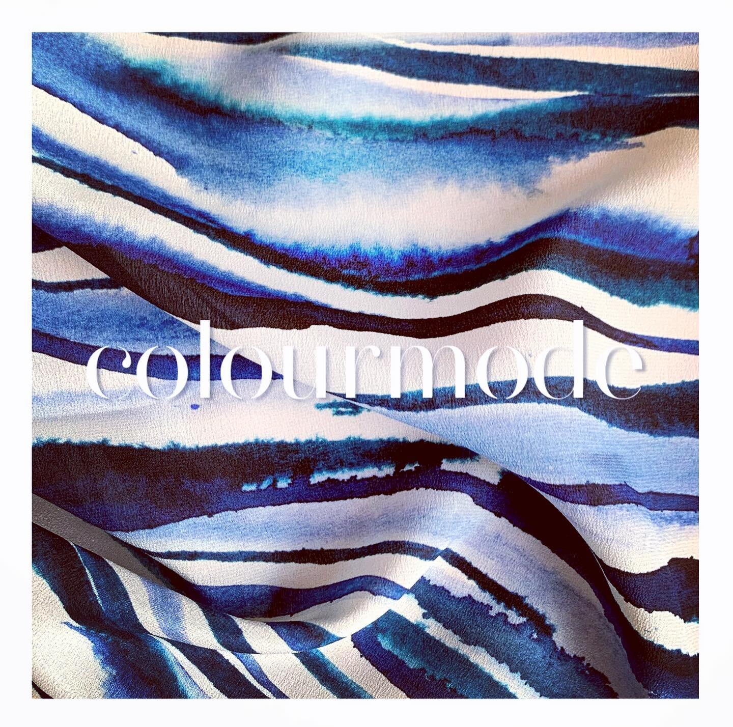 Ocean Textures 🐚🌊

Watercolour washes in calm blues. New collection online now, link in bio.
.
.

#colourmode #colourcrush #azure #ocean #watercolour #texture #fashion #trending #printdesign #comtemporaryart #vacation