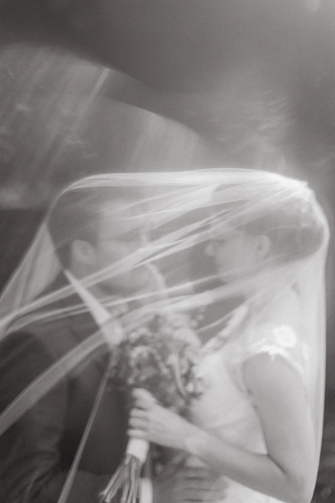 Creatieve editorial trouwfoto's in van Arenberg, Leuven