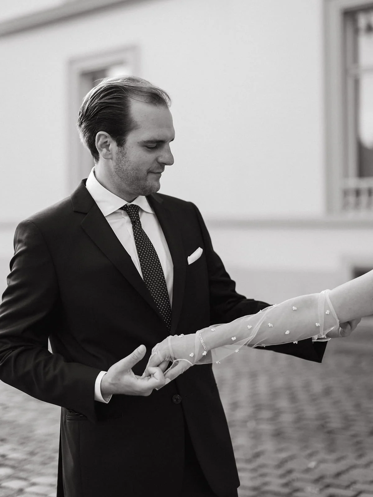 Fashion details, editorial huwelijksfotografie, met chique en verfijnde uitstraling 