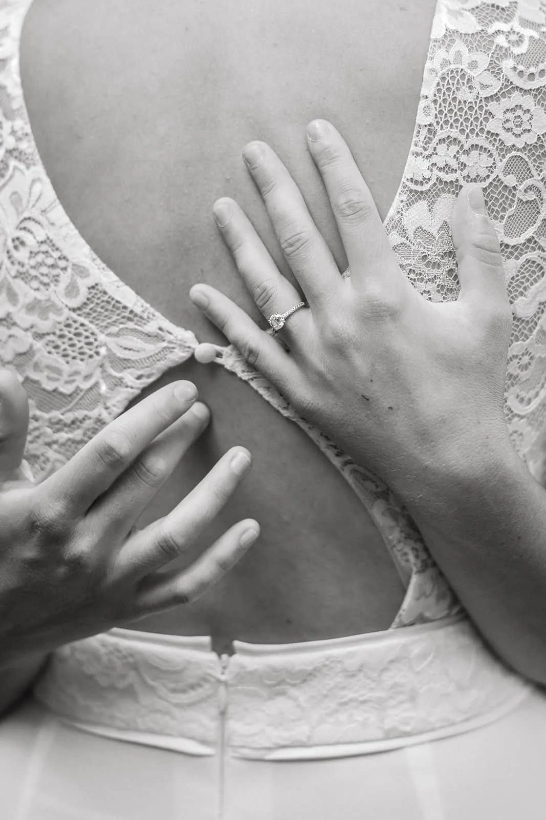 Huwelijk twee bruiden detail foto, editorial trouwfoto's