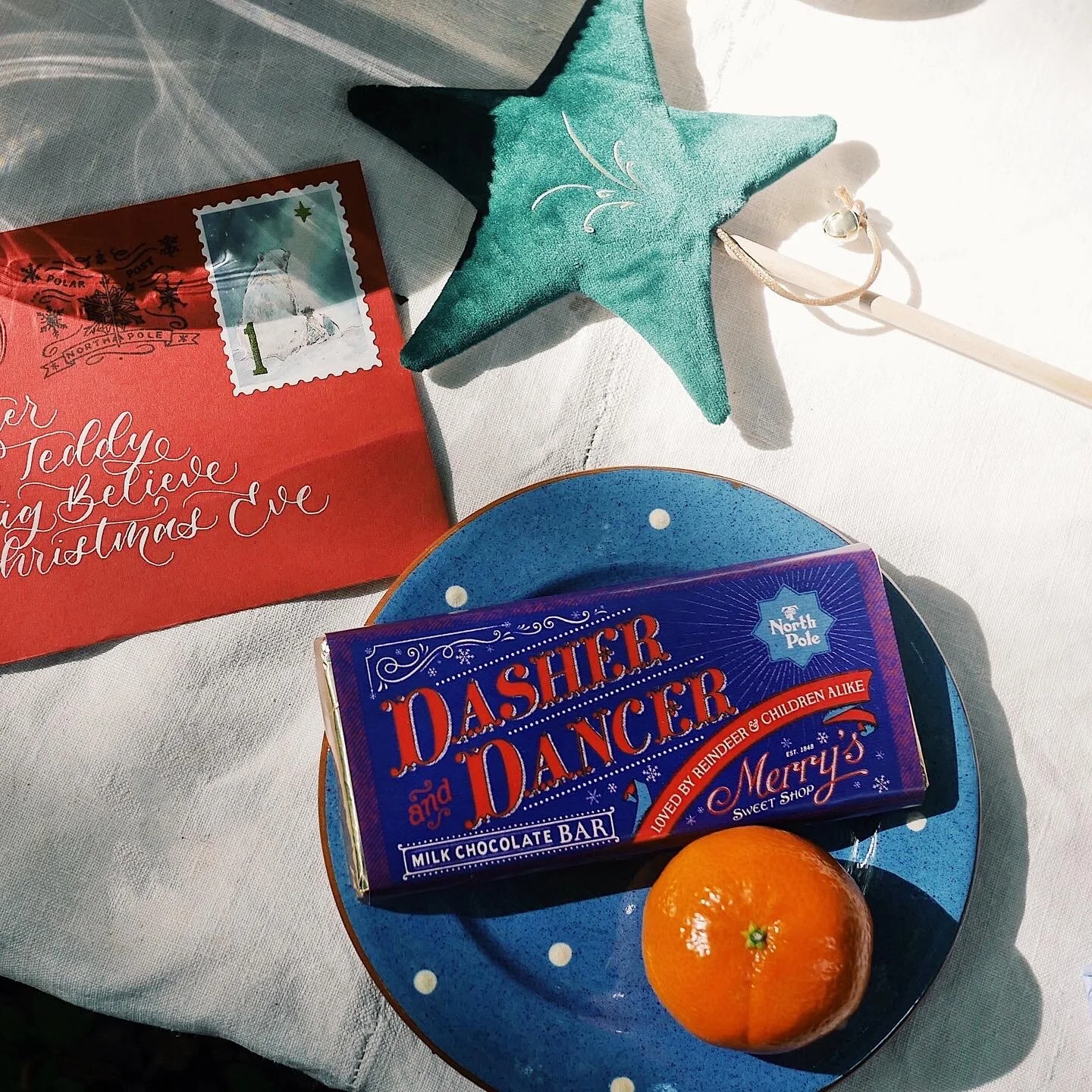 Polar Post Dasher and Dancer Chocolate Bars