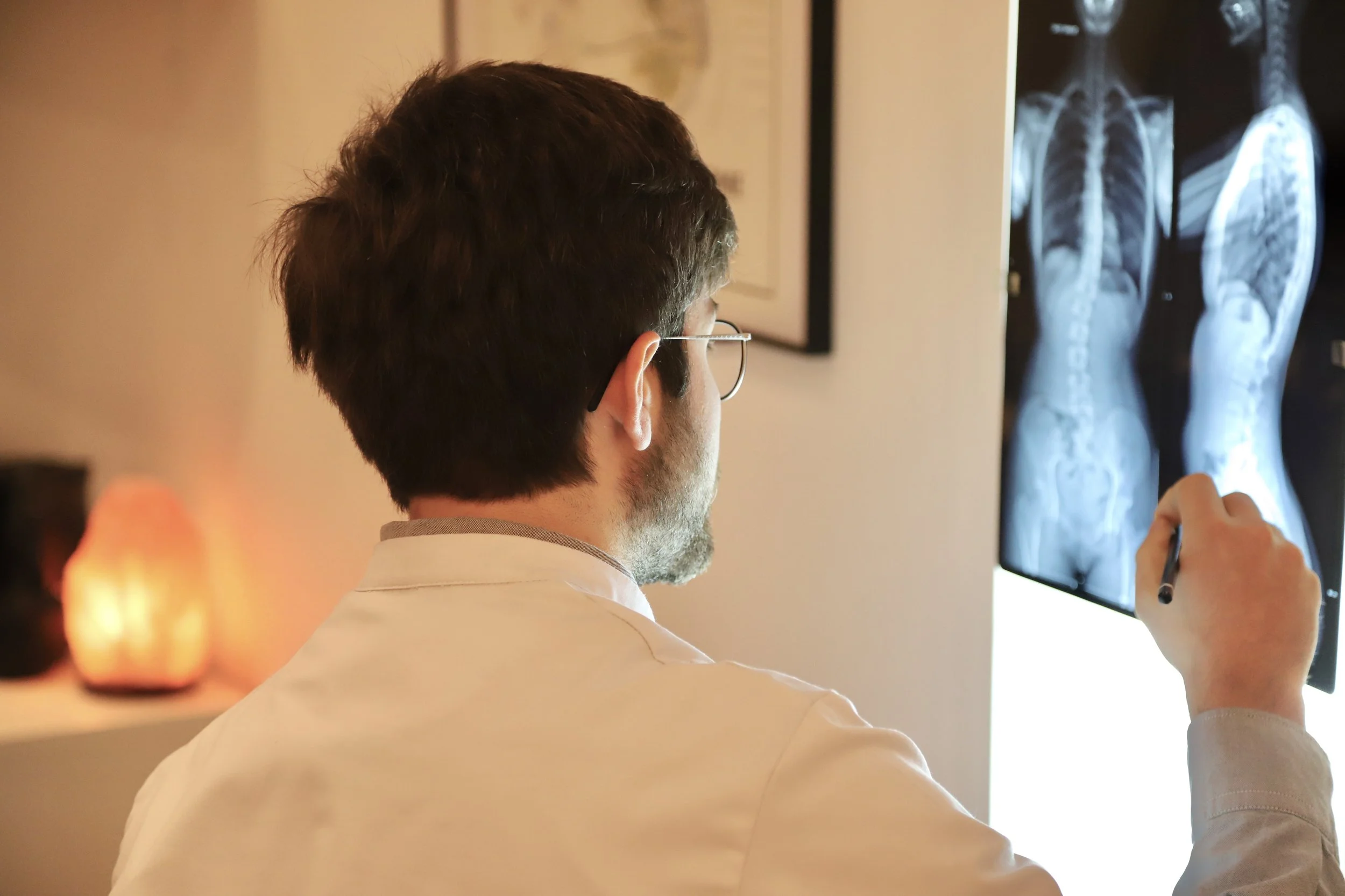 💡 La chiropraxie, une approche scientifiquement reconnue pour vos douleurs !