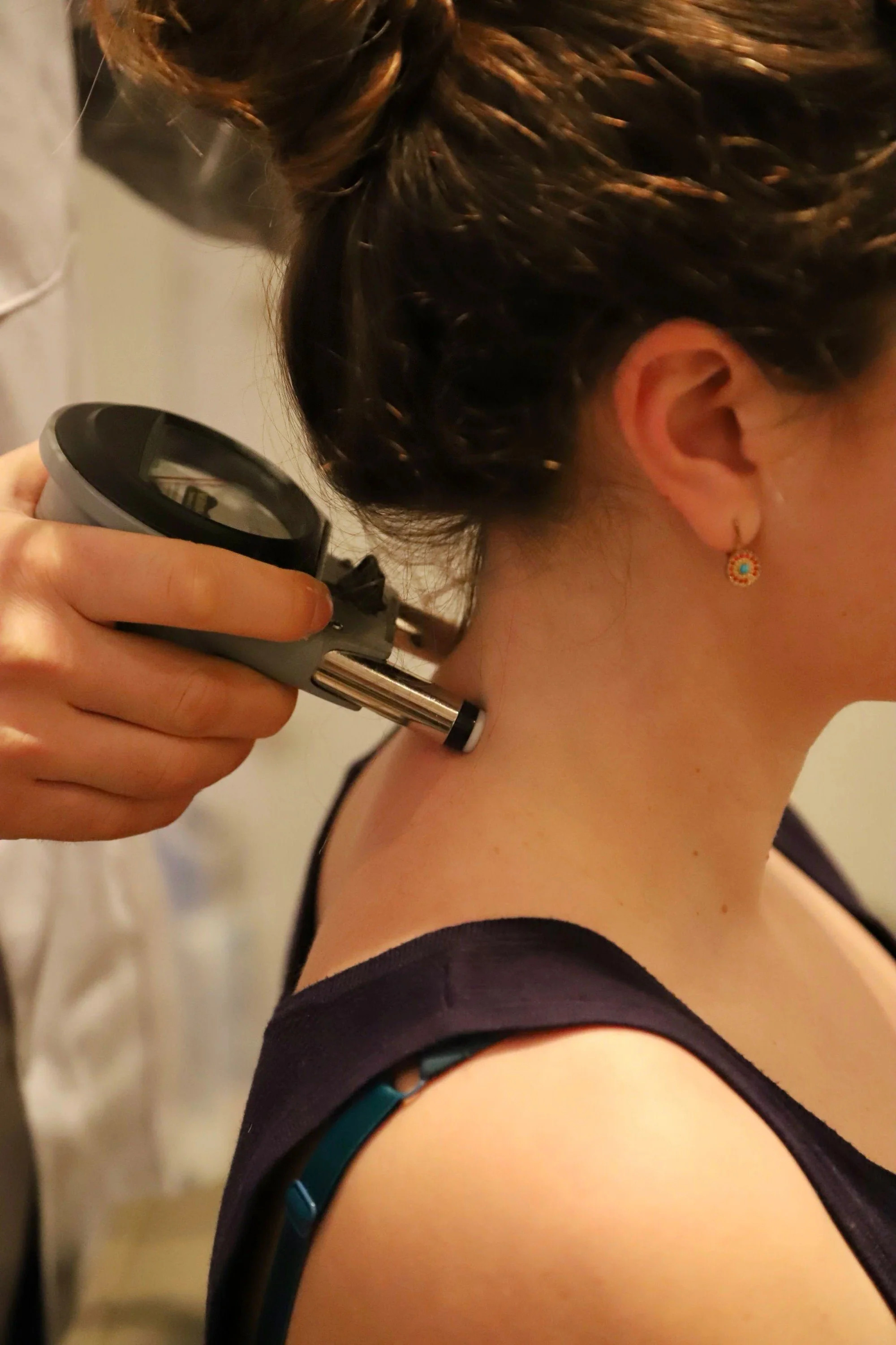 Utilisation d'un nervoscope chez un Chiropracteur