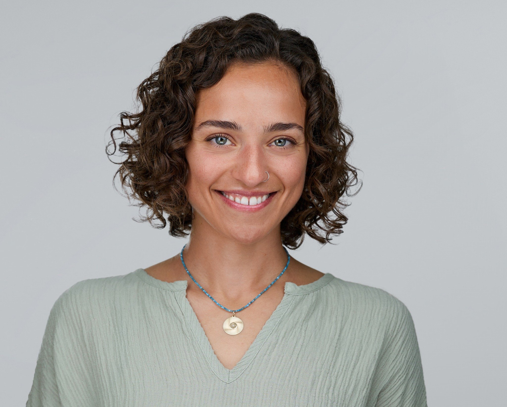 Welcome, Eva Goldfinger, to the Soul's Nest Counseling &amp; Wellness team! We are so grateful to have you!
.
Here's a note from Eva, herself:
.
"My name is Eva, and I am passionate about helping individuals reconnect with their strengths and di