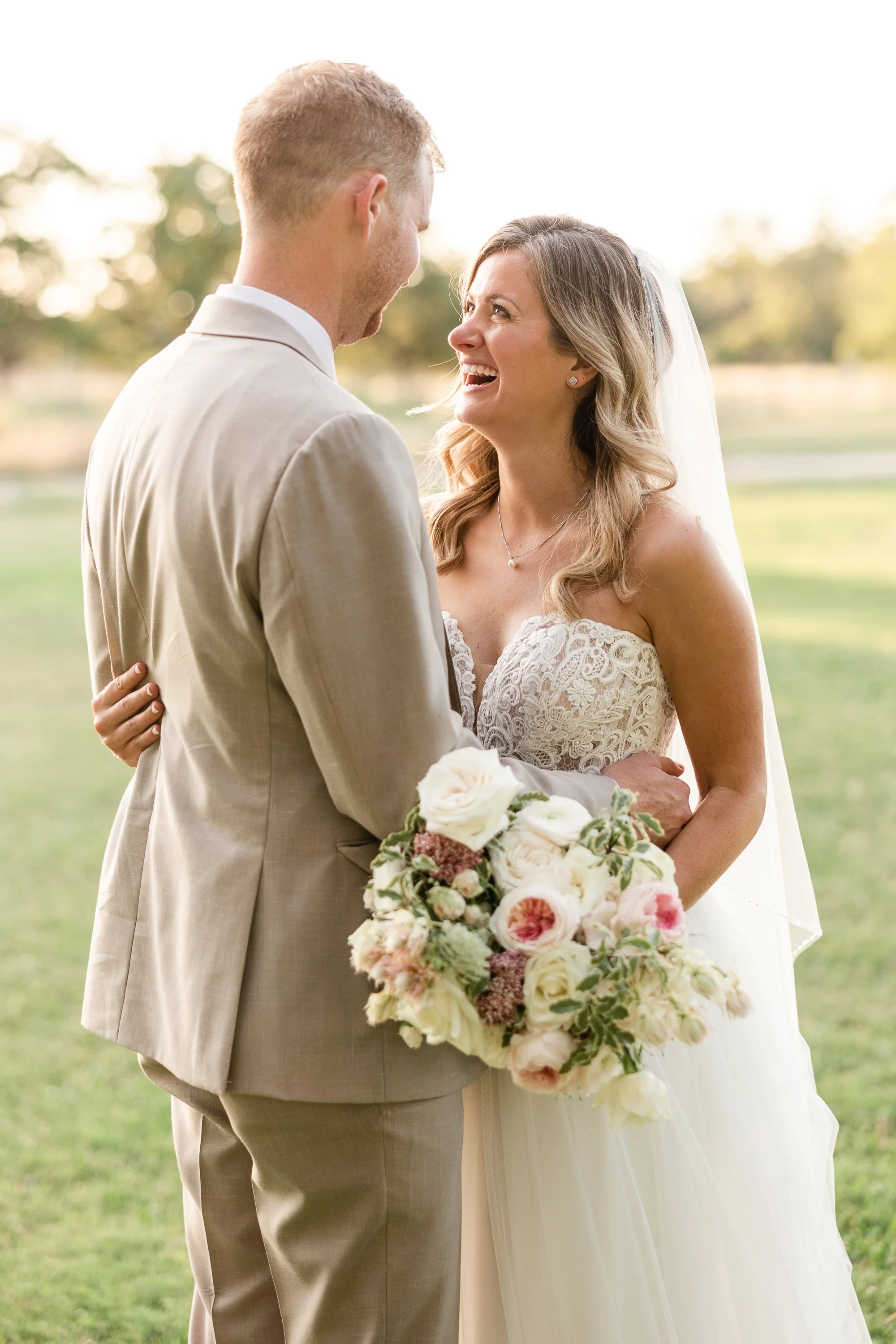 AS_Navy_and_Blush_Wedding_at_Pecan_Springs_Ranch-074.jpg