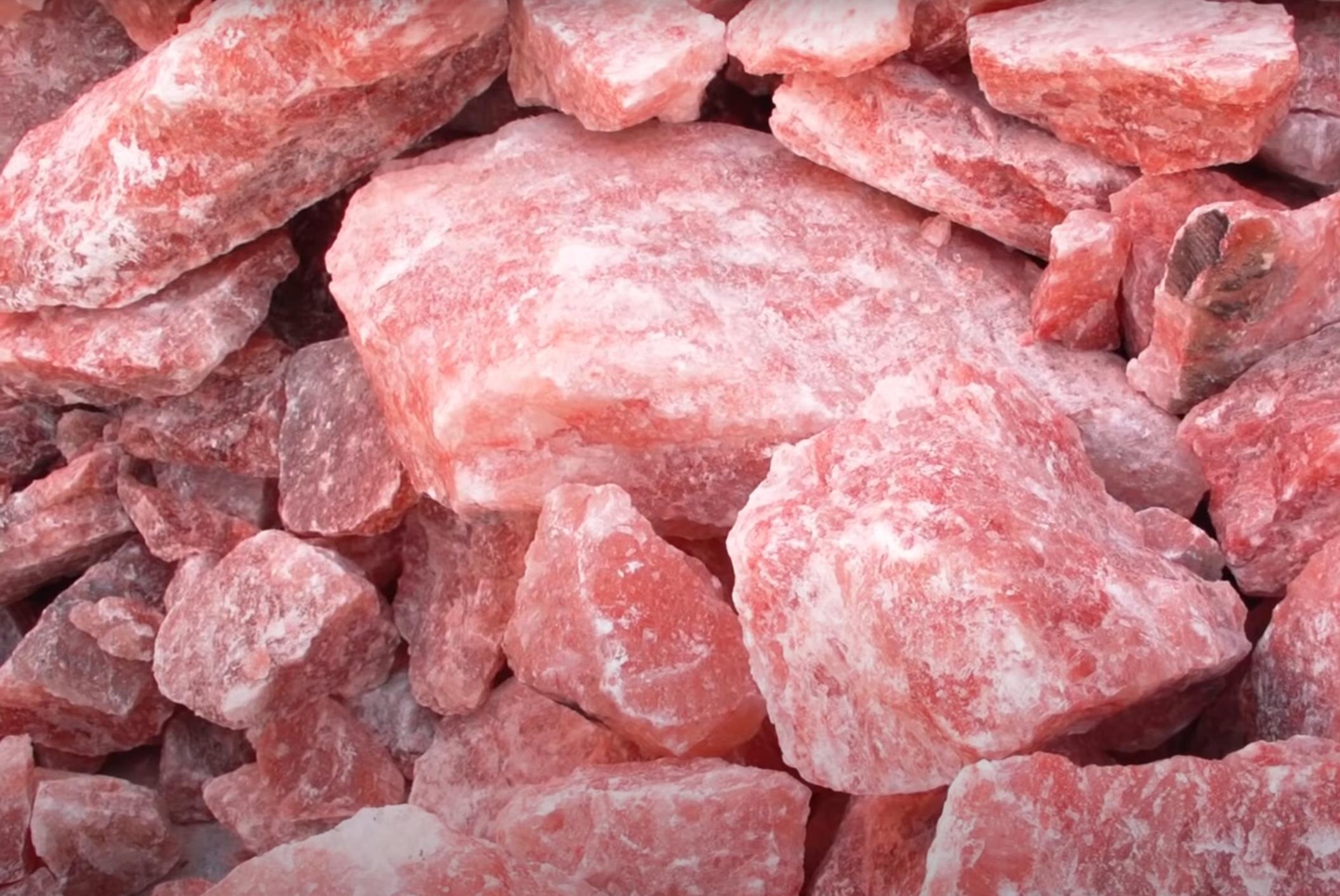 Rock salt chunks