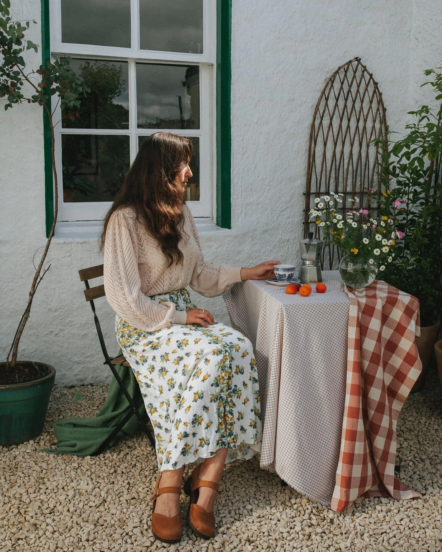 Happy Thursday my friends ~ It&rsquo;s the season of the clogs! And this pair isn&rsquo;t leaving my feet this summer - currently on sale! As a person who loves to wear a heel but where comfort and flexibility is the main priority these clogs are per