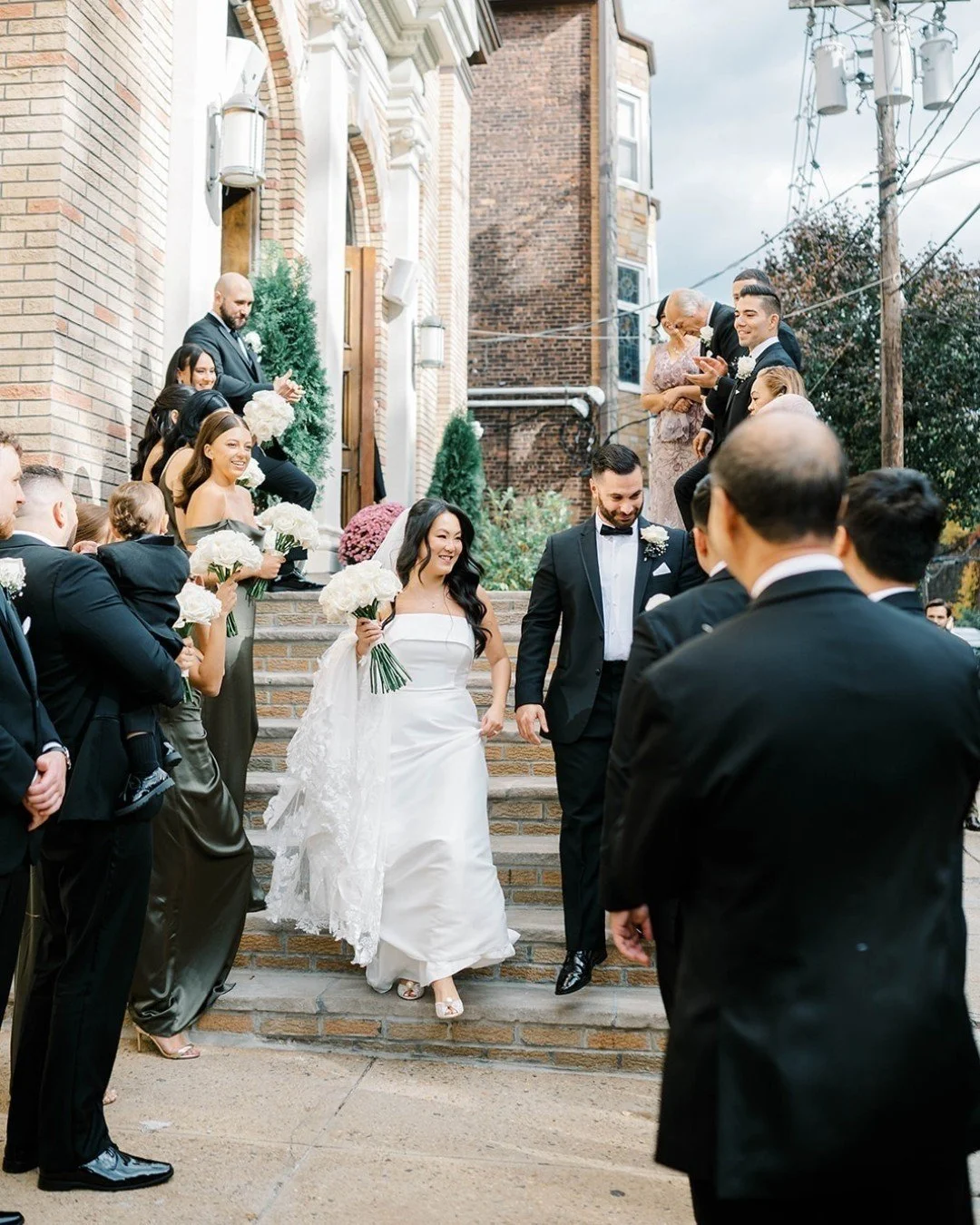 Where V + W said I do 🤍 You Grow Gal designed a once-in-a-lifetime moment with timeless florals!

Venue: @theparksavoy
Photographer: @morgantaylorartistry
Planner: @joyfuleventsbysteph

#wedding #weddingflowers #weddignplanning #parksavoy #parkchate