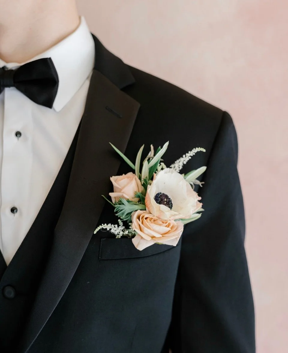 A photo of a boutonniere