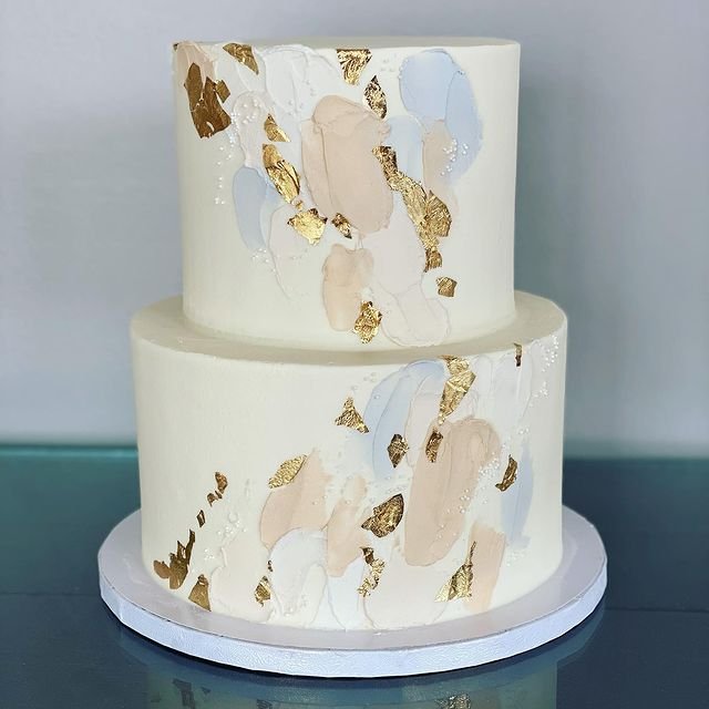 Made from scratch modern wedding cake in Michigan