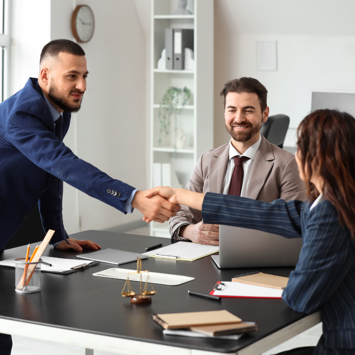 The Client Relationship Dilemma - Why Firms Can’t Transfer What They Don’t Control