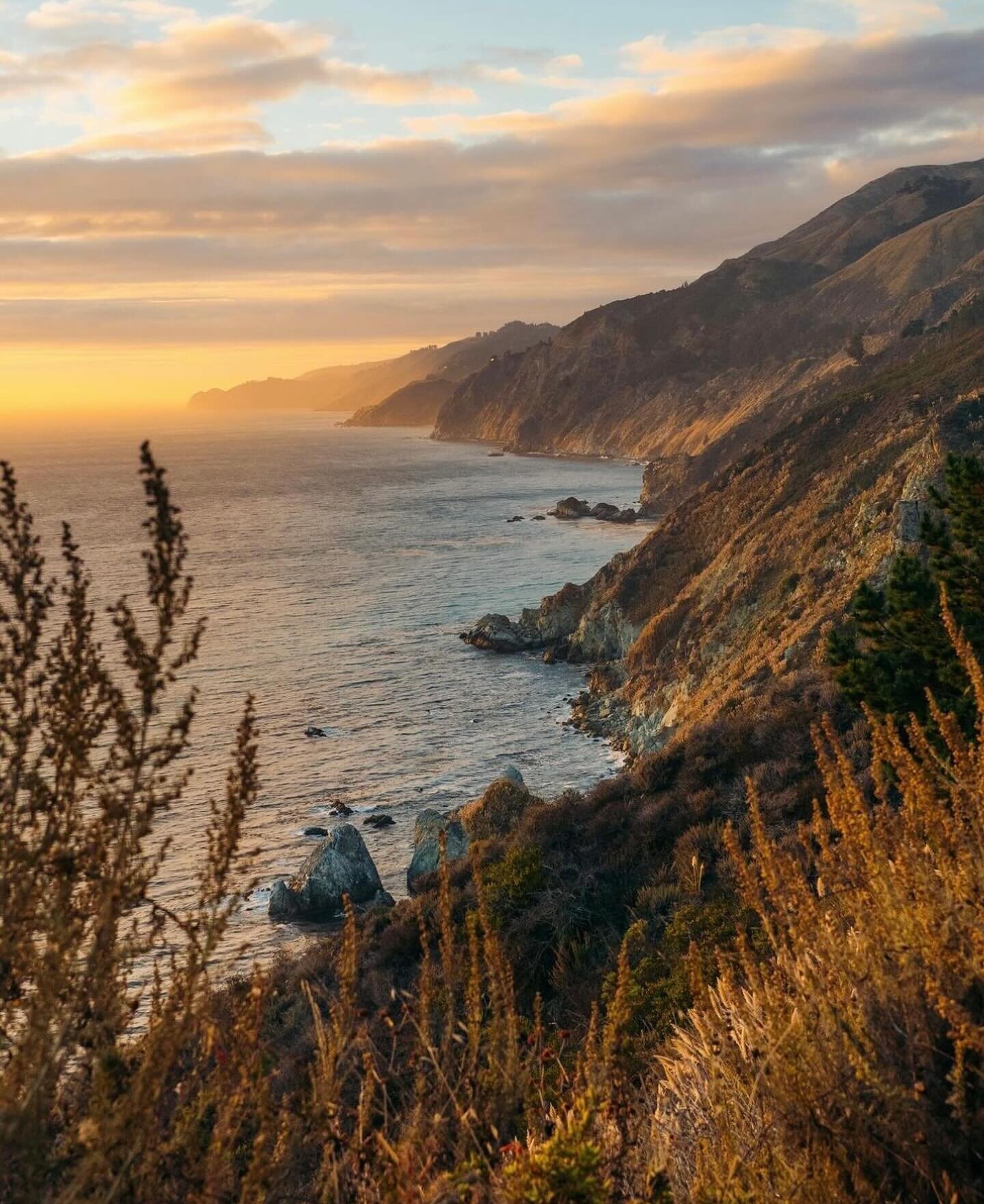 Big Sur California
📸: @chrisroams 
.
.
.
.
#bigsur #bigsurcalifornia #bigsurcali #bigsurca #california #goldenstate #highway1 #outdoors #travel #explore #centralcoast #bigsurcoast #bigsurphotographer #monterey #californiadreaming #ocean #beach #adve