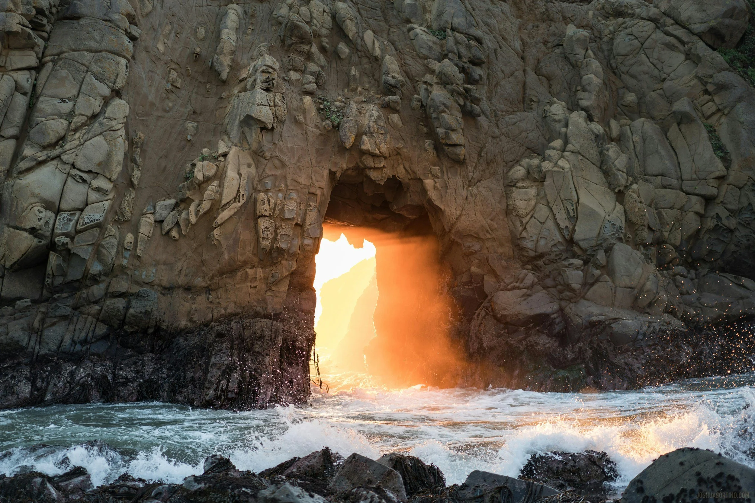 Capturing the Magic of Pfeiffer Beach at Sunset: A Photographer's Guide