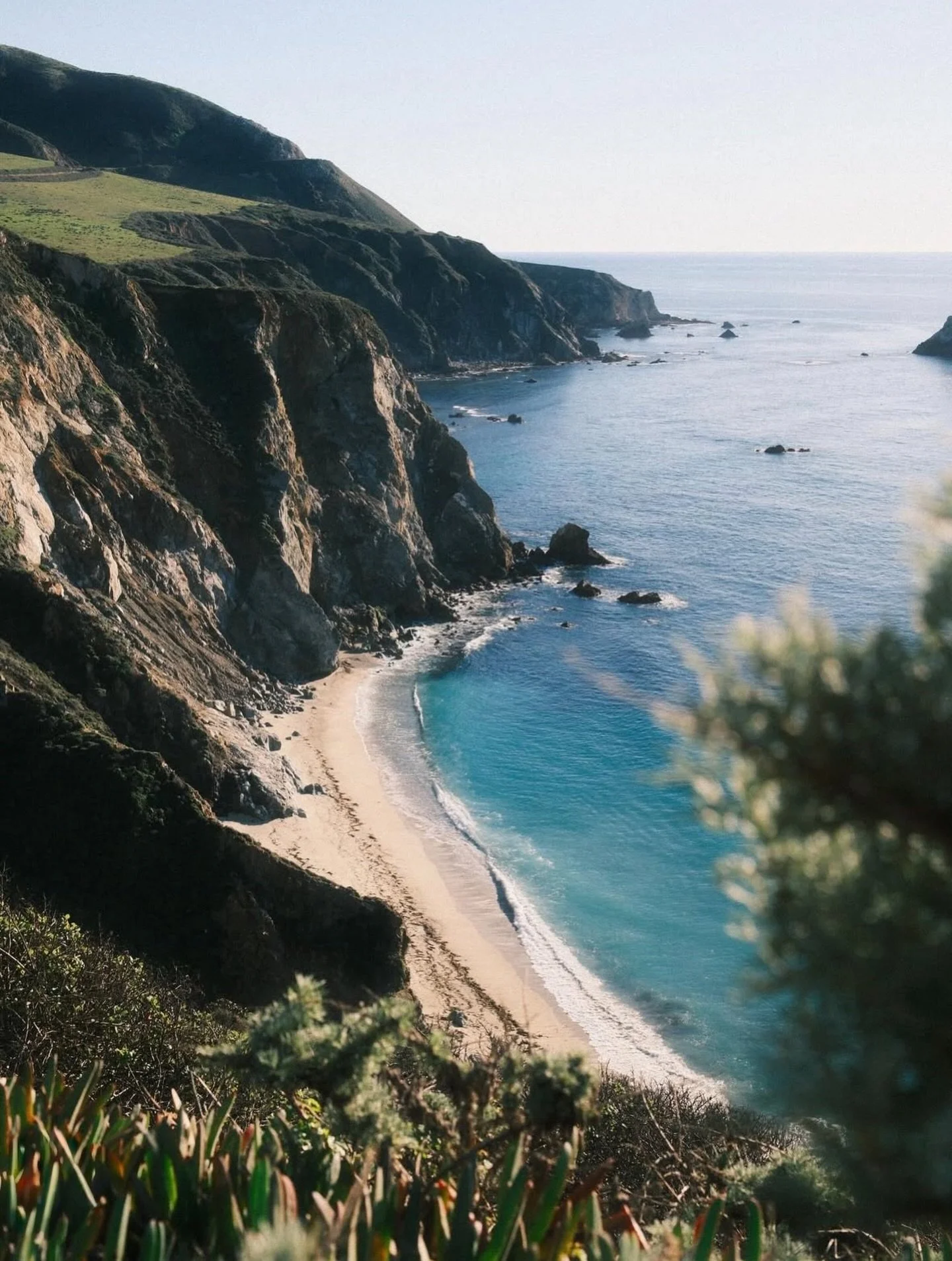 After three long years, Highway 1 in Big Sur is finally fully open! From rugged cliffs to stunning ocean views, it&rsquo;s time to hit the road and soak in every magical mile.

📸 @don.travels 

#bigsur #bigsurcali #bigsurcalifornia