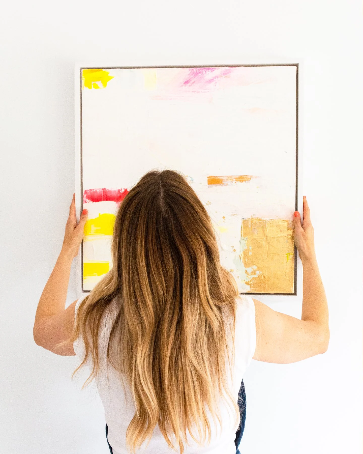 BESO
Acrylic on canvas, framed in white wood
60 &times; 60cm 
Sunlight dances across the water.
Laughter drifts, stories weave together.
Freedom hums in the space between light and tide.

On show and available to purchase at @artforyouthlondon all th