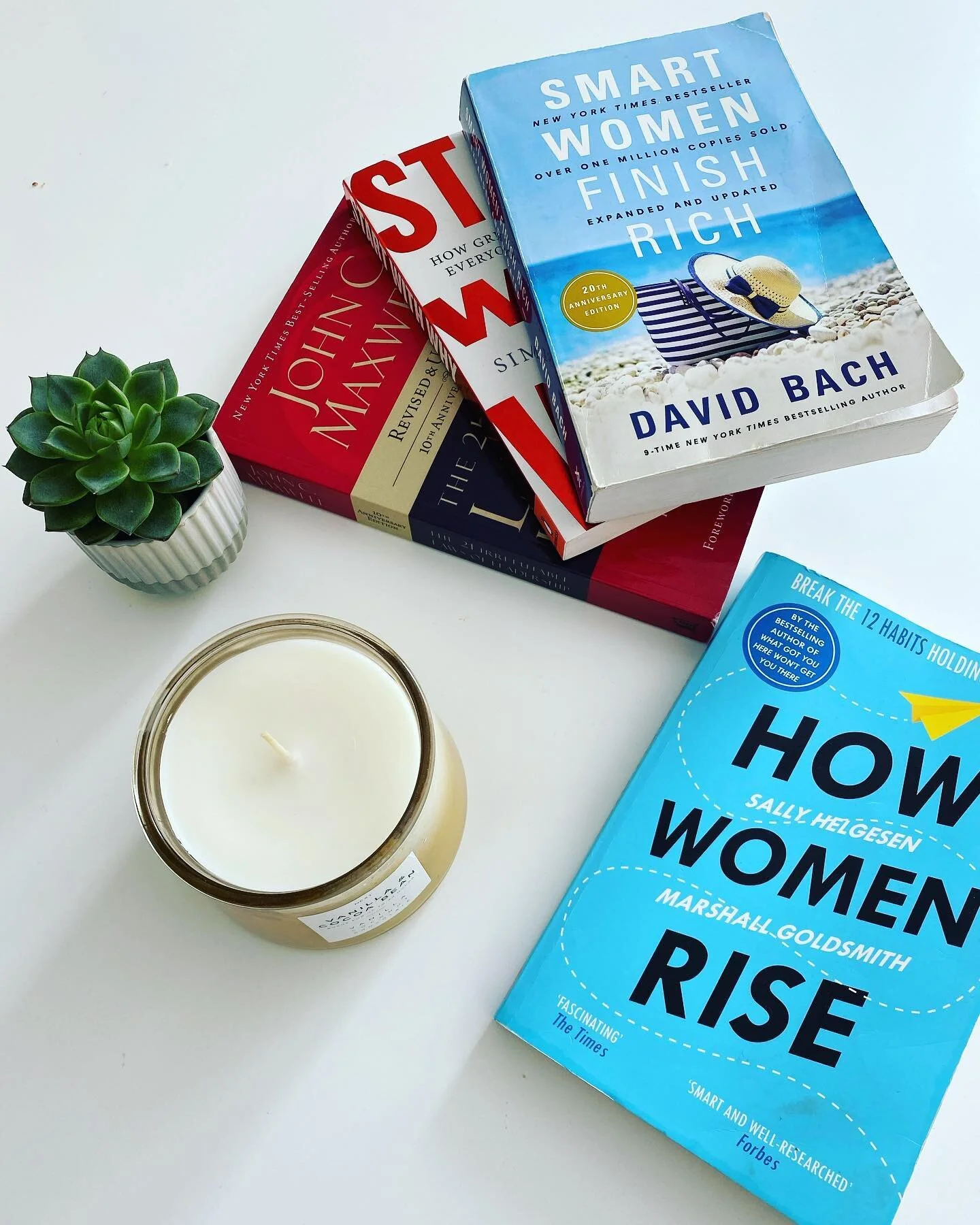 Happy Monday!! Over 8 months of maternity leave has gone by in a whoosh and I&rsquo;m taking time to prepare for my return to work. Here&rsquo;s my reading list for the next month and I&rsquo;m really hoping to fit in reading time, I love reading boo