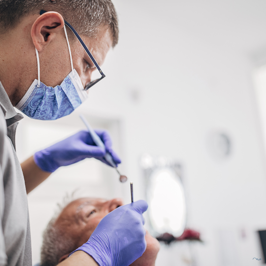 How to Find an Emergency Dentist Over Christmas (and What to Do If You Can’t)