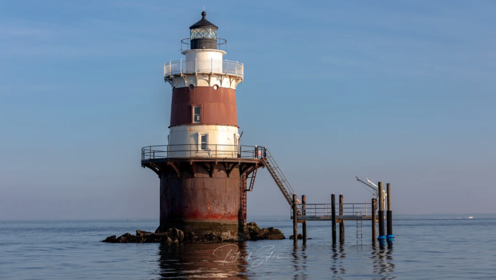 Pecks Ledge Light House