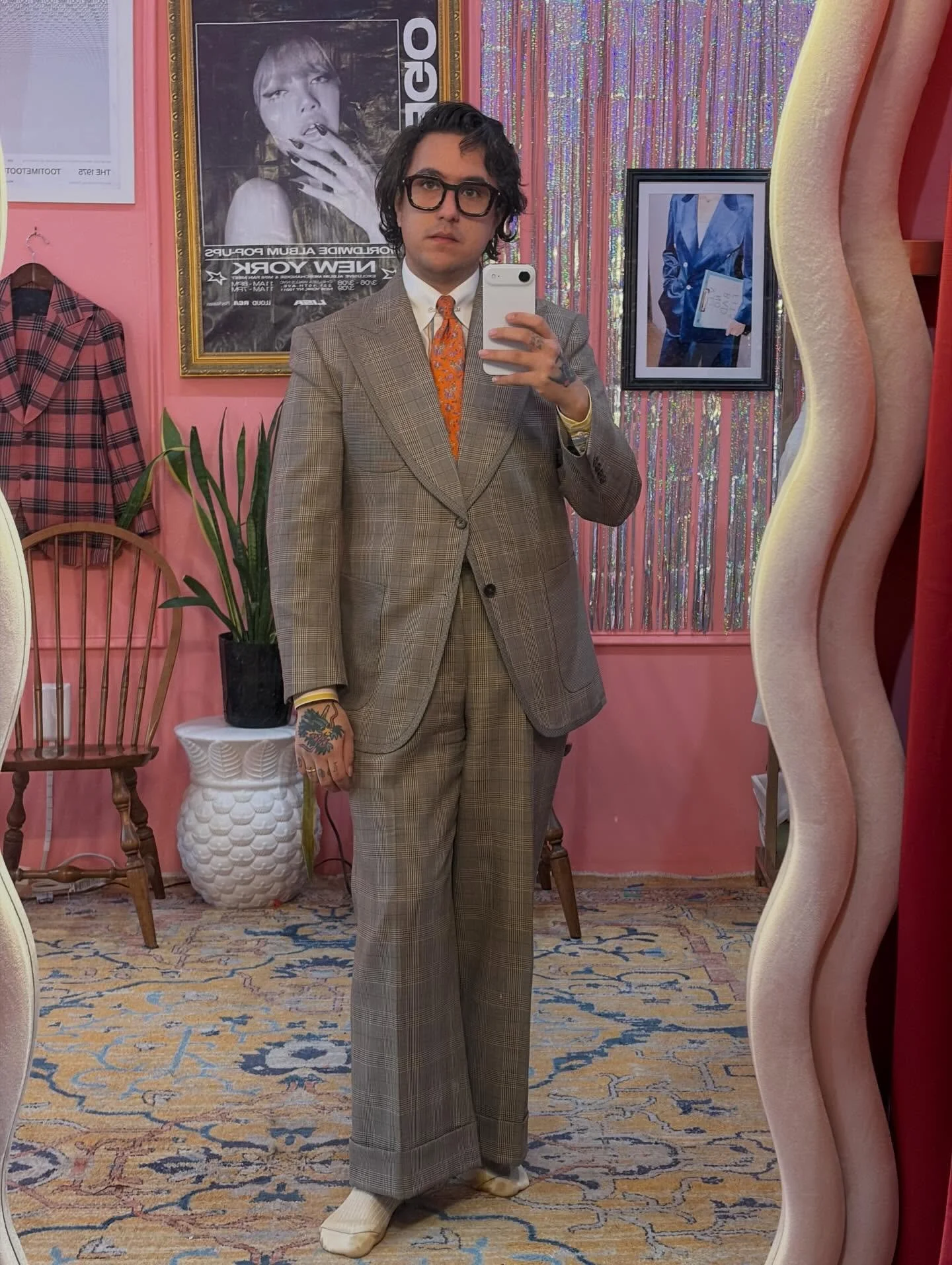 Hi remember me? Now is the perfect opportunity to get some clothes made for you(: 

#bespoke #madetomeasure #menswear #womenswear #style