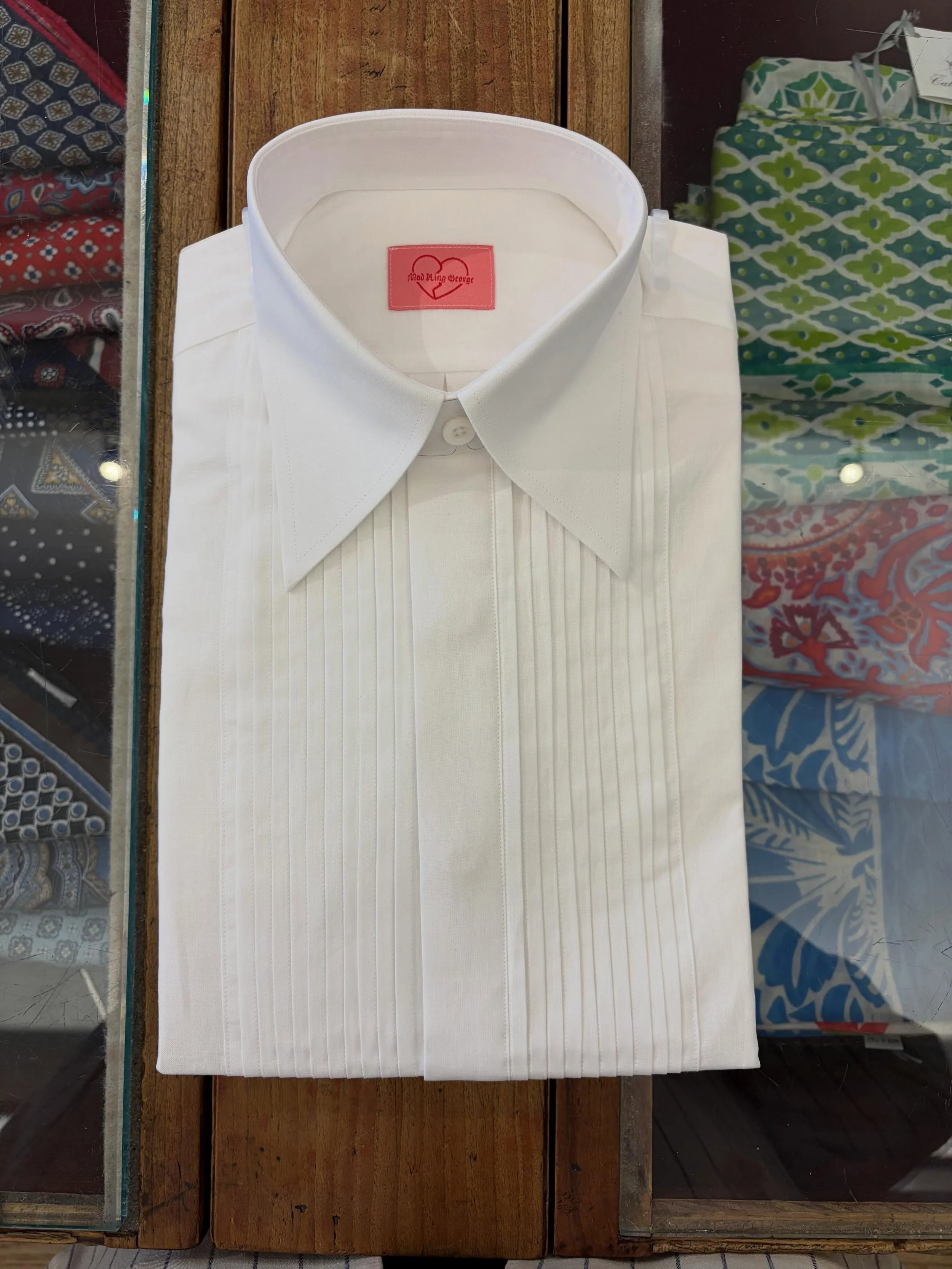 Some fresh heat coming out the work shop. A beautiful pleated bib tuxedo shirt with our iconic house collar. 

Schedule your fitting today! 

#menswear #womenswear #bespoke #madetomeasure #style