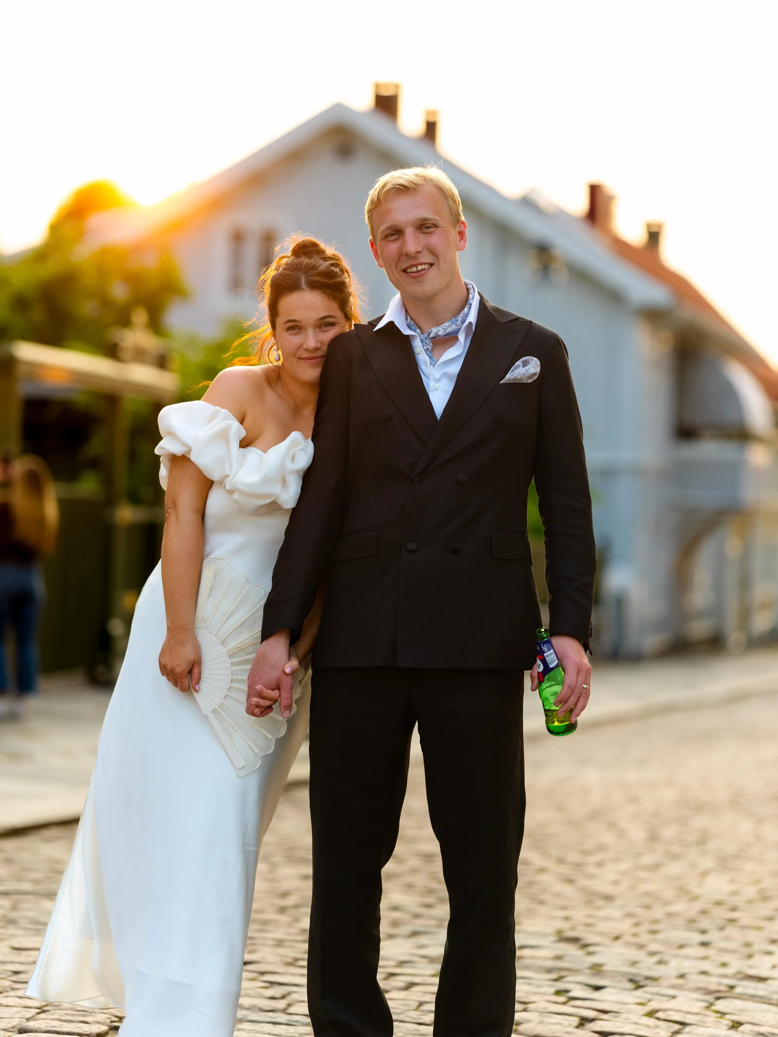 JULIA &amp; PONTUS💛

Att ni idag firar br&ouml;llopsdag och ett &aring;r har g&aring;tt sedan er DR&Ouml;MDAG p&aring; Marstrand! En dag kantad av sol, skratt och s&aring; mycket k&auml;rlek - precis som ni 💛 TACK f&ouml;r att jag fick vara en lite