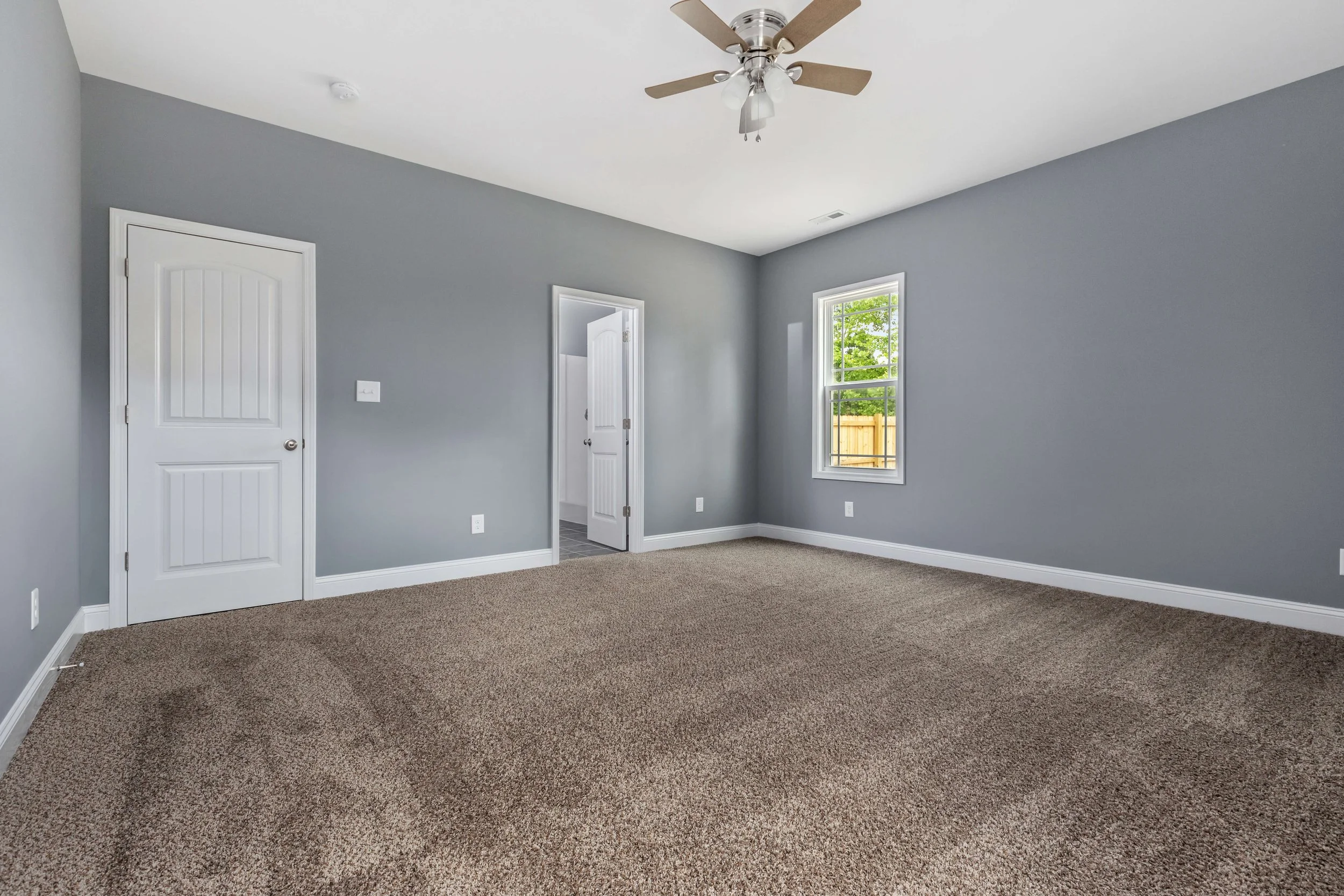 8508 Rockfish Rd (26 of 50).jpg