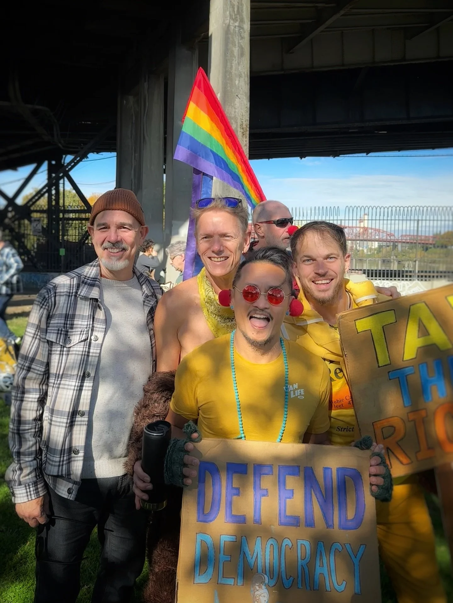 No Kings
⚡10.18.25 A momentous day: the largest protest gathering in the history of our country with over 7 million who stood up and marched against authoritarianism in big cities and small towns across the the US.
Today in Portland I had the privi