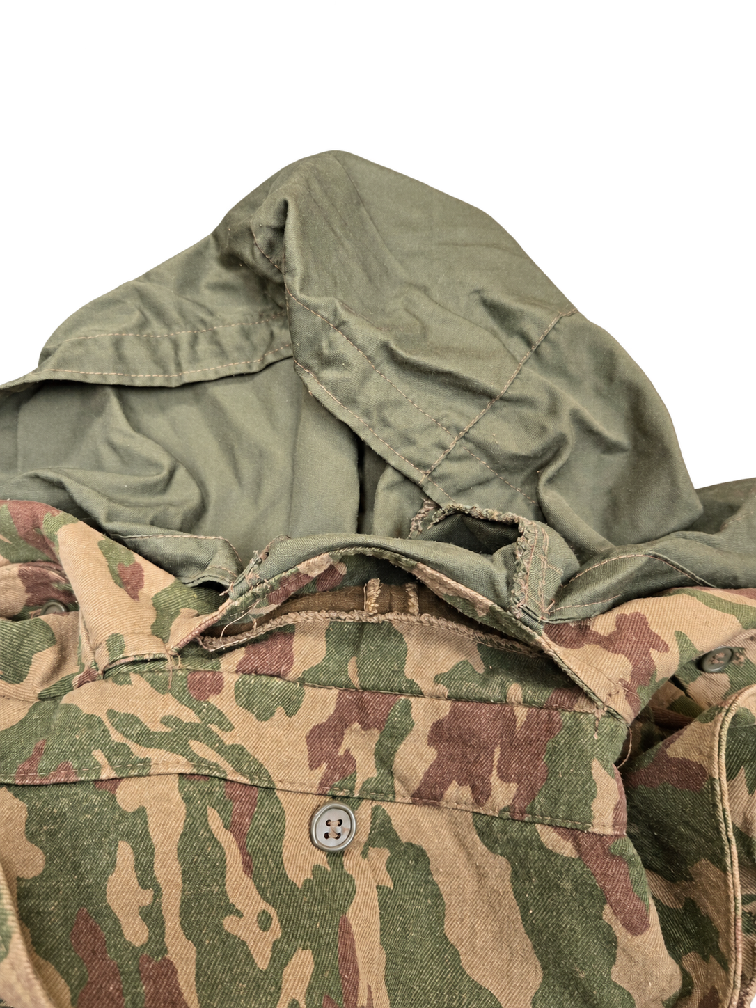 Camouflage hooded jacket isolated-4.png