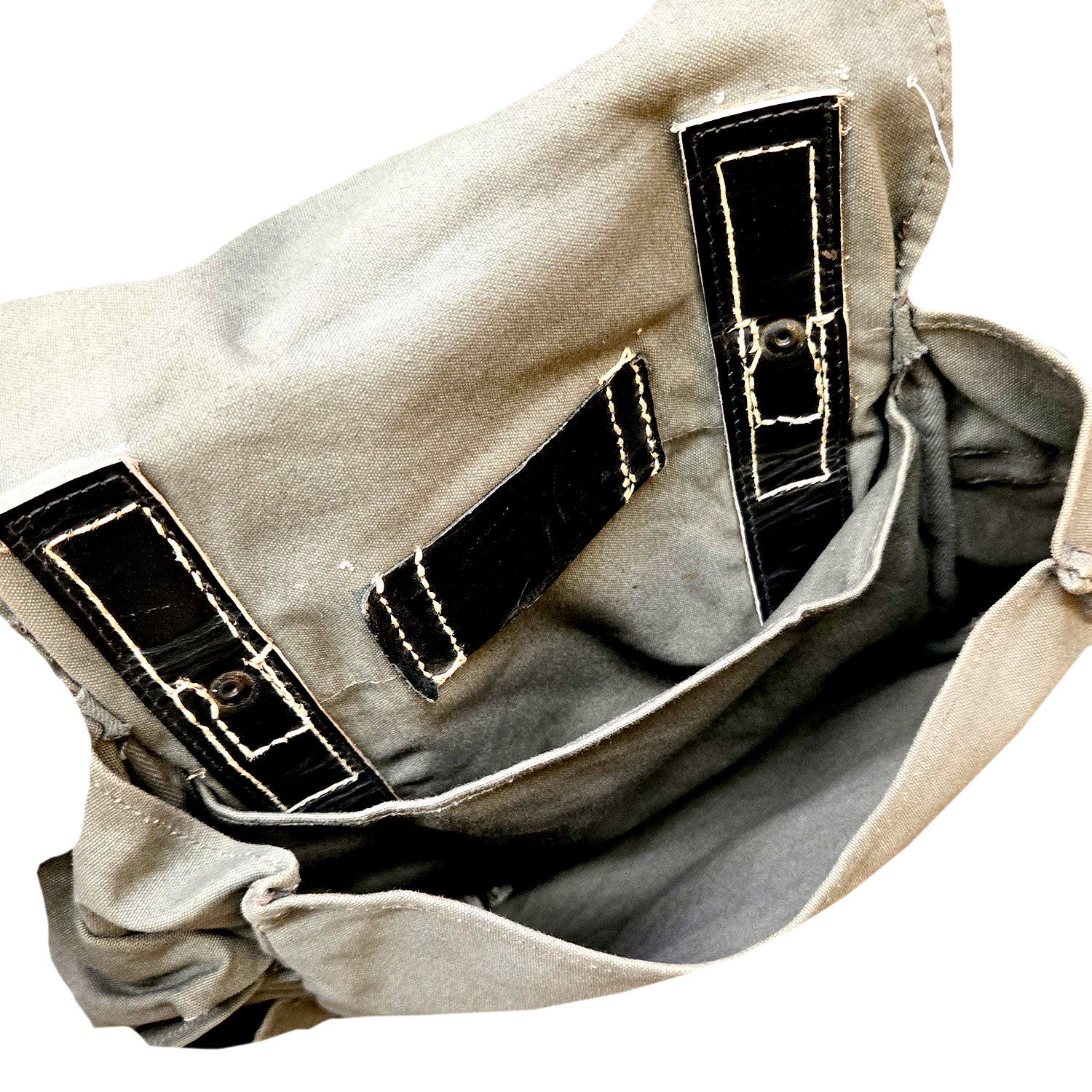 PeadotHaversack3.png
