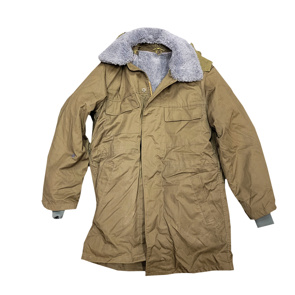 美品【MISTERGENTLEMAN】 mountain parka Czechoslovakian M85 Winter Parka — Misty Mountain Supply