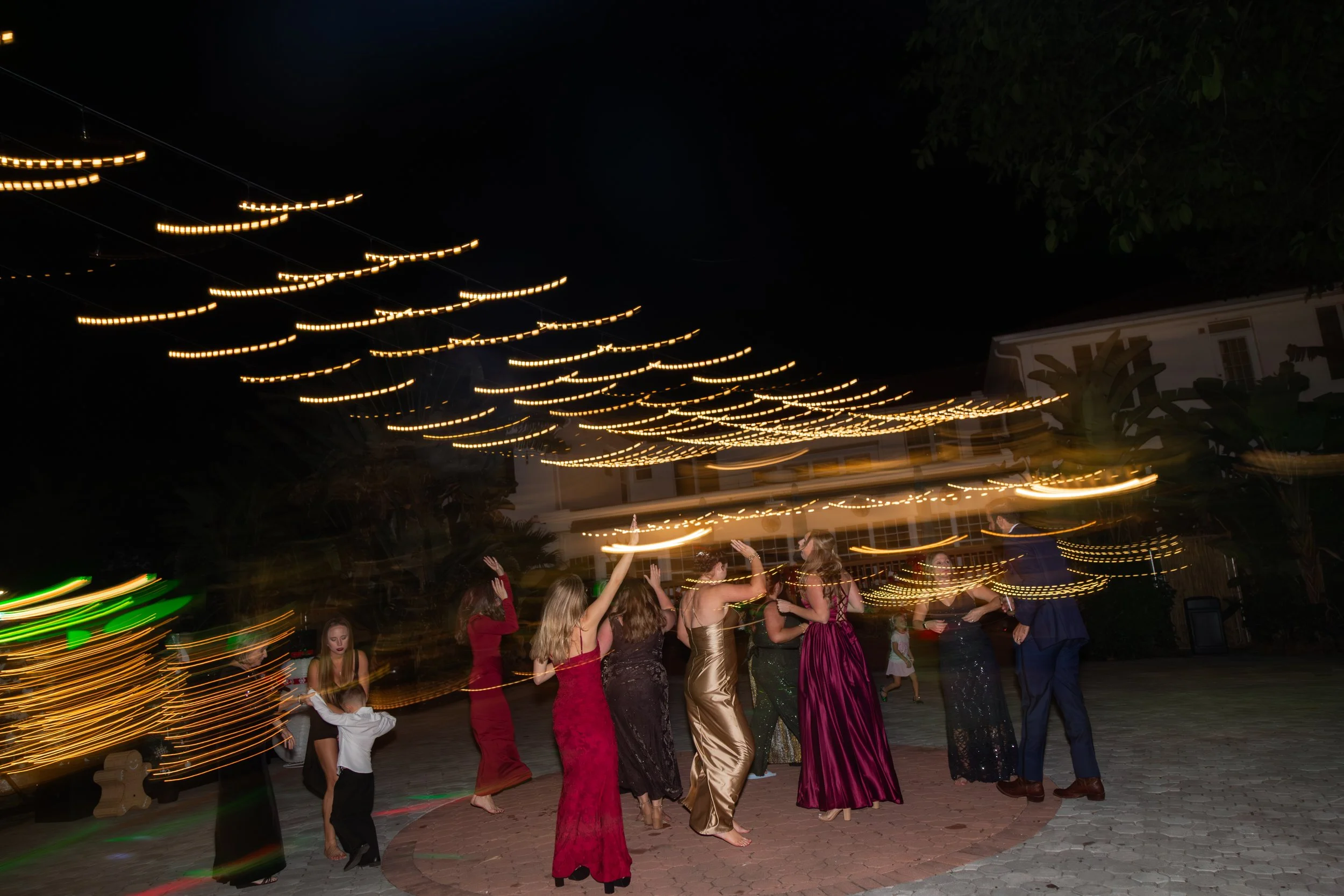 12 20 25 Lause Wedding-701.jpg