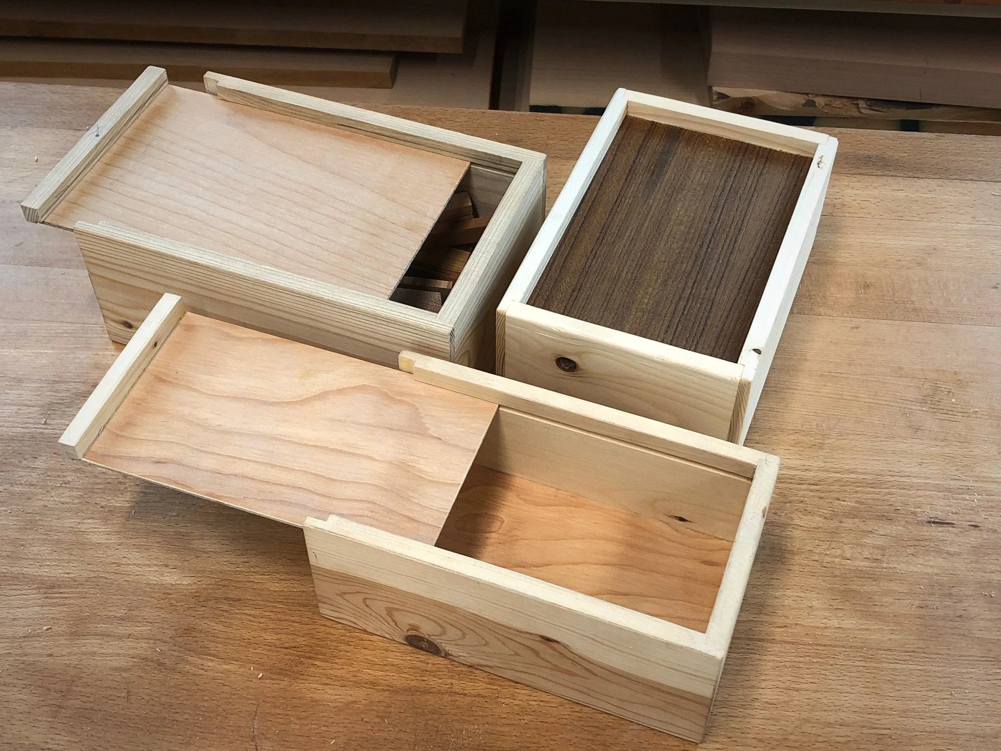 Handtool- Sliding Lid Box