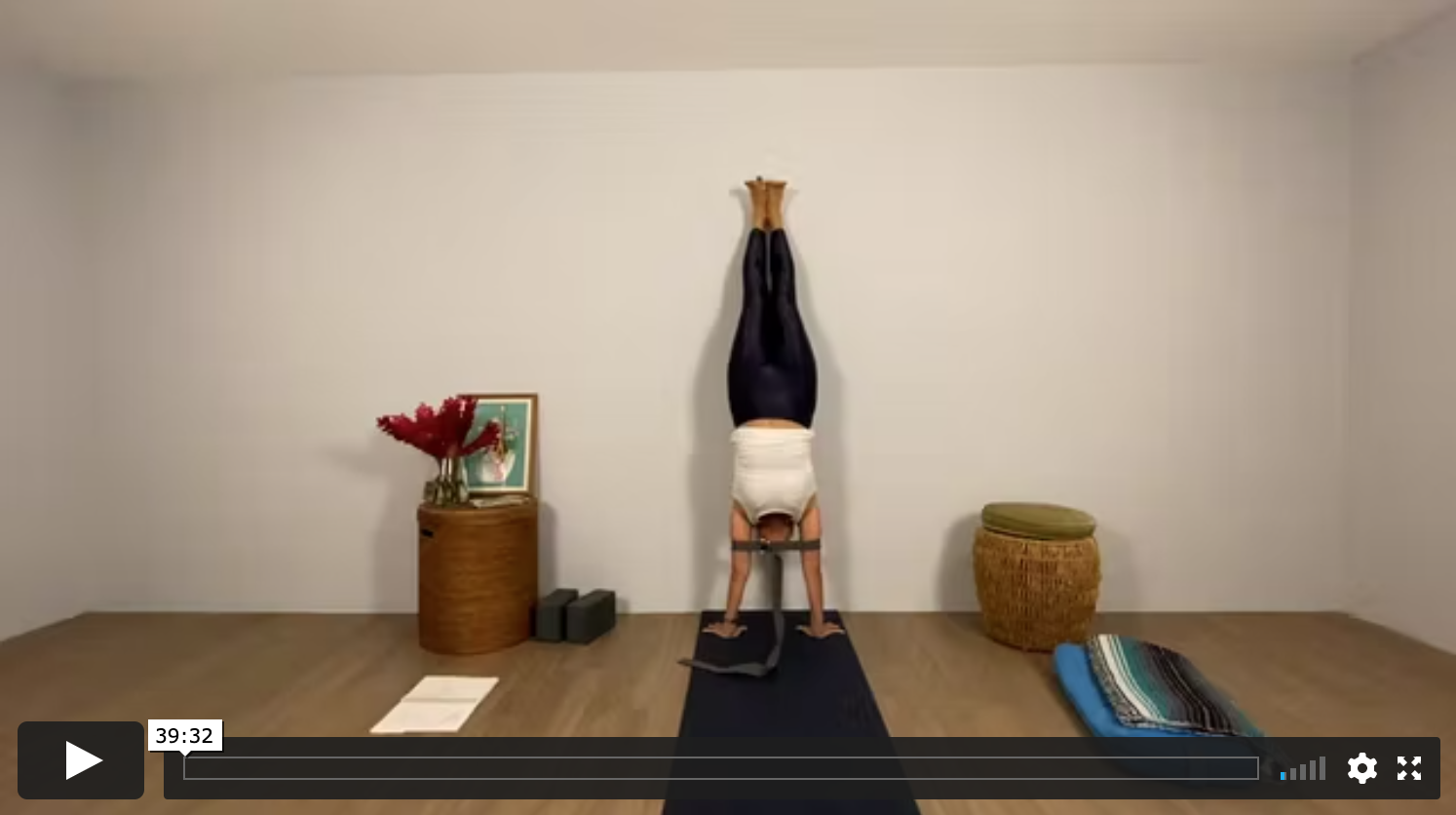 Handstand Play