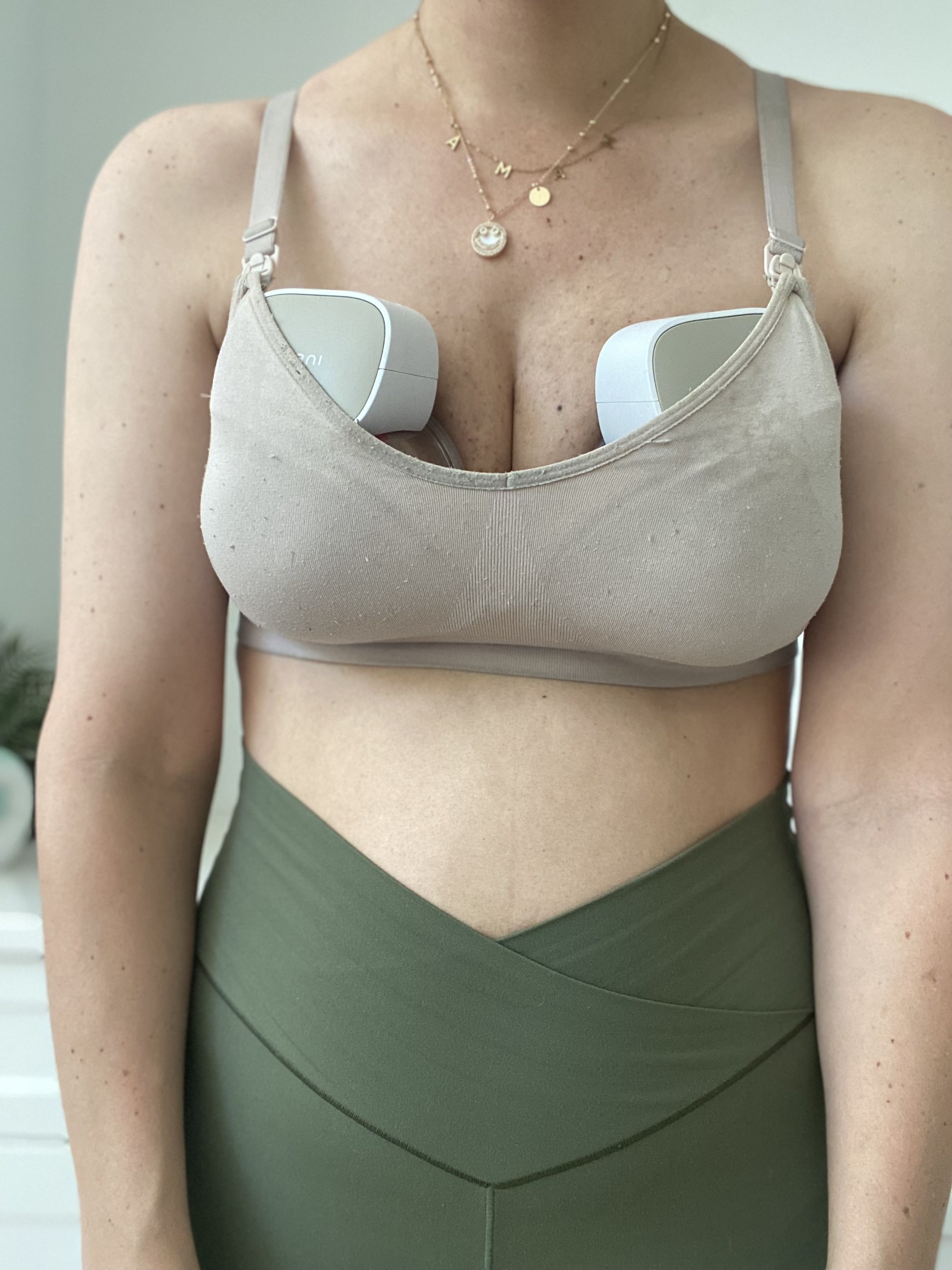 A Comparison of Our Top Wearable Breast Pumps - Elvie, Pippeta and