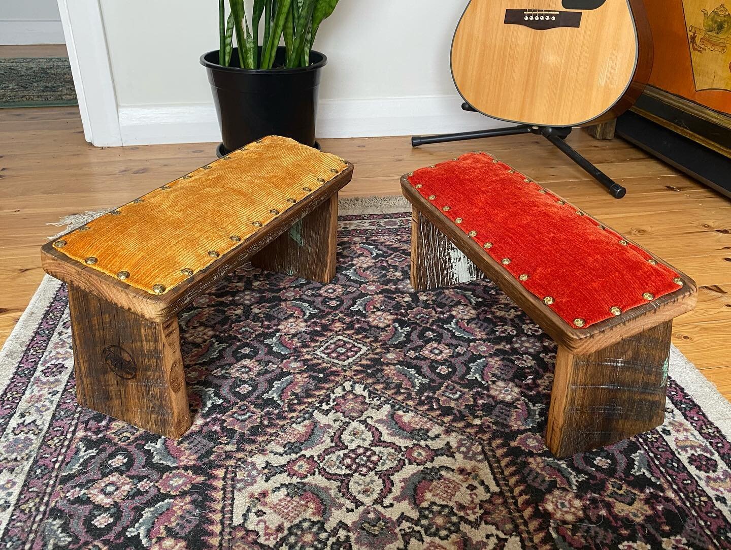 Meditation stools. 🙏🏼 be comfortable. Be present. 😌💚. #meditationstool 
#rusticartaustralia #rusticart #woodwork #hardwood #recycled  #handmade #woodwork #woodworker #woodart #design #interiordesign #art #furniture #homedecor #carpentry #wooddesi