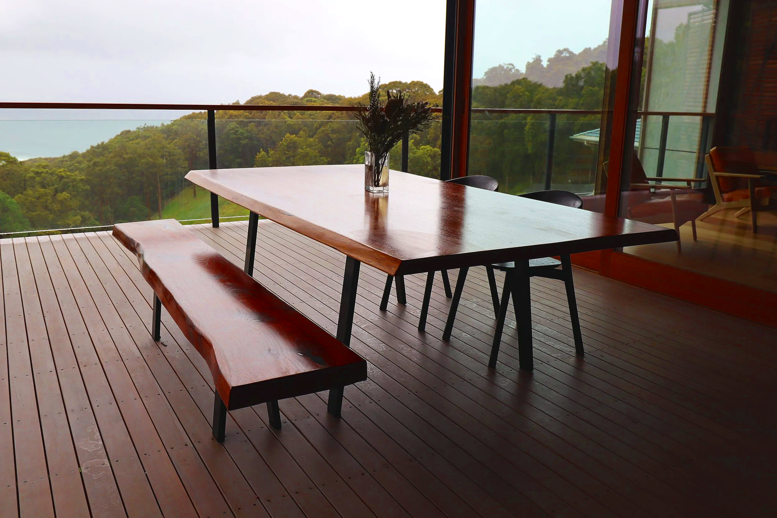 Custom+Timber+Dining+Table+Lake+Macquarie.png