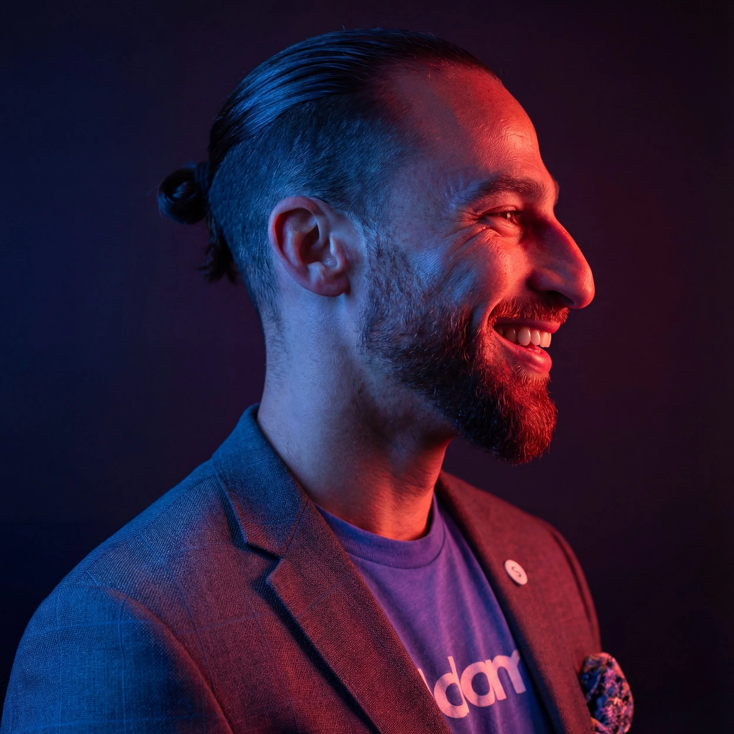 Red–Blue Cinematic Gel Portrait AI Prompt — Dual-Tone Studio Edition