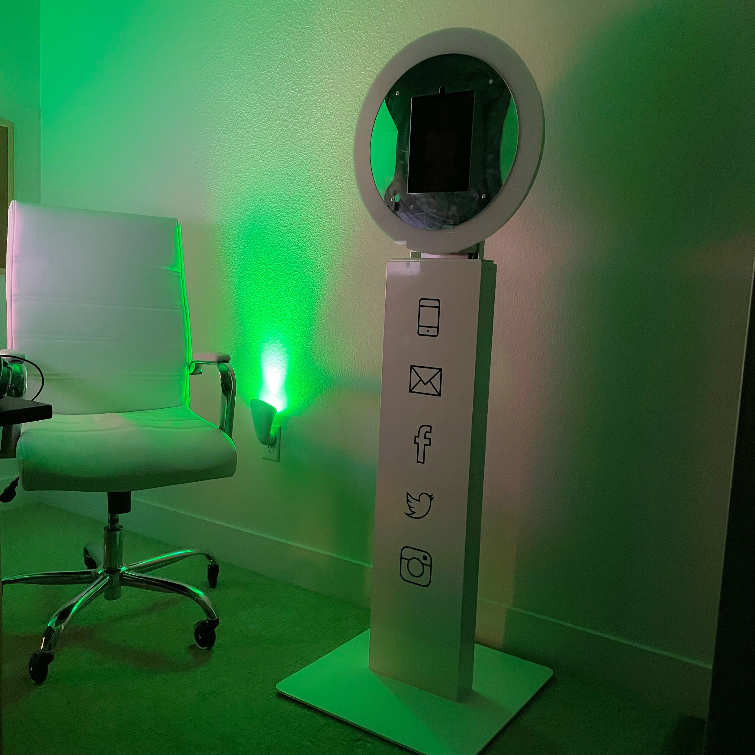 Everytime I make a sale, My Hue Lights turn green.