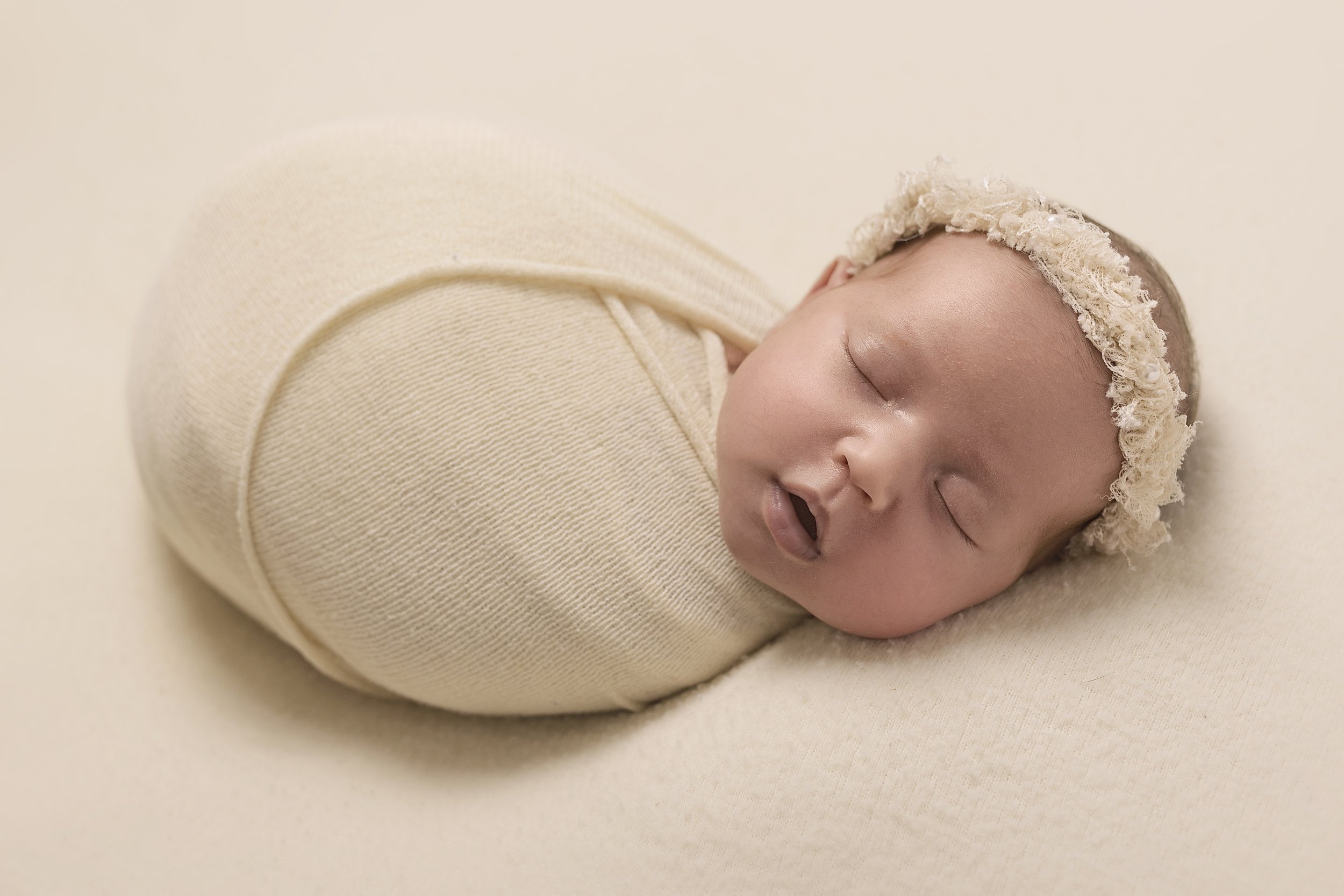 Why In-Home Newborn Photography Is Perfect for Your Family | Western Sydney, Penrith &amp; Blue Mountains