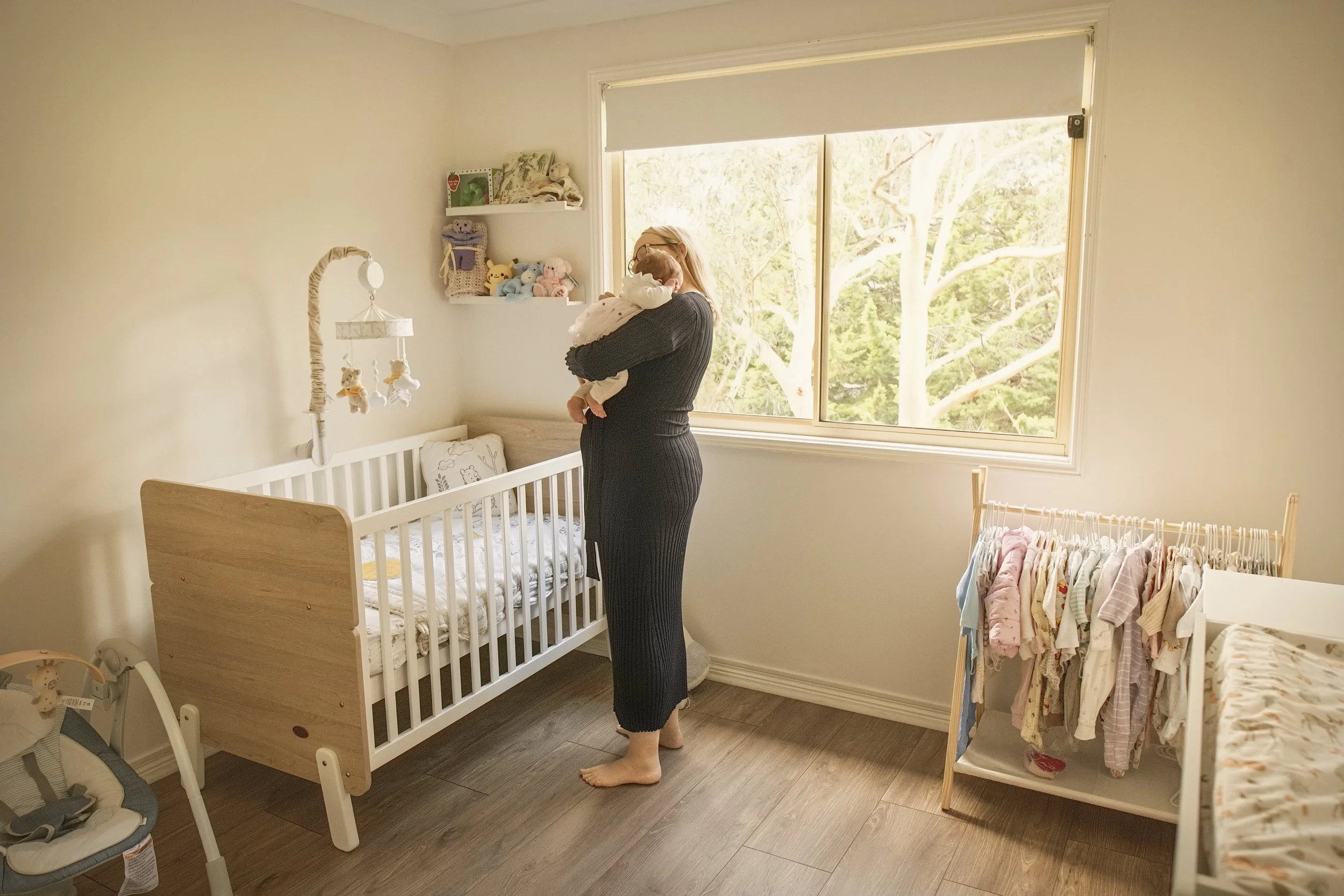 Emotive newborn photography capturing family connection in the Blue Mountains